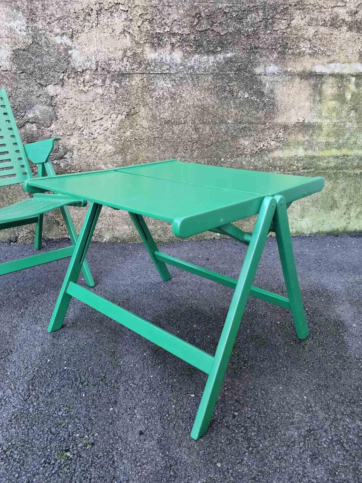 Mid-Century Green Rex Lounge Chair and Coffee Table Design by Niko Kralj, 60s In Excellent Condition In Lucija, SI