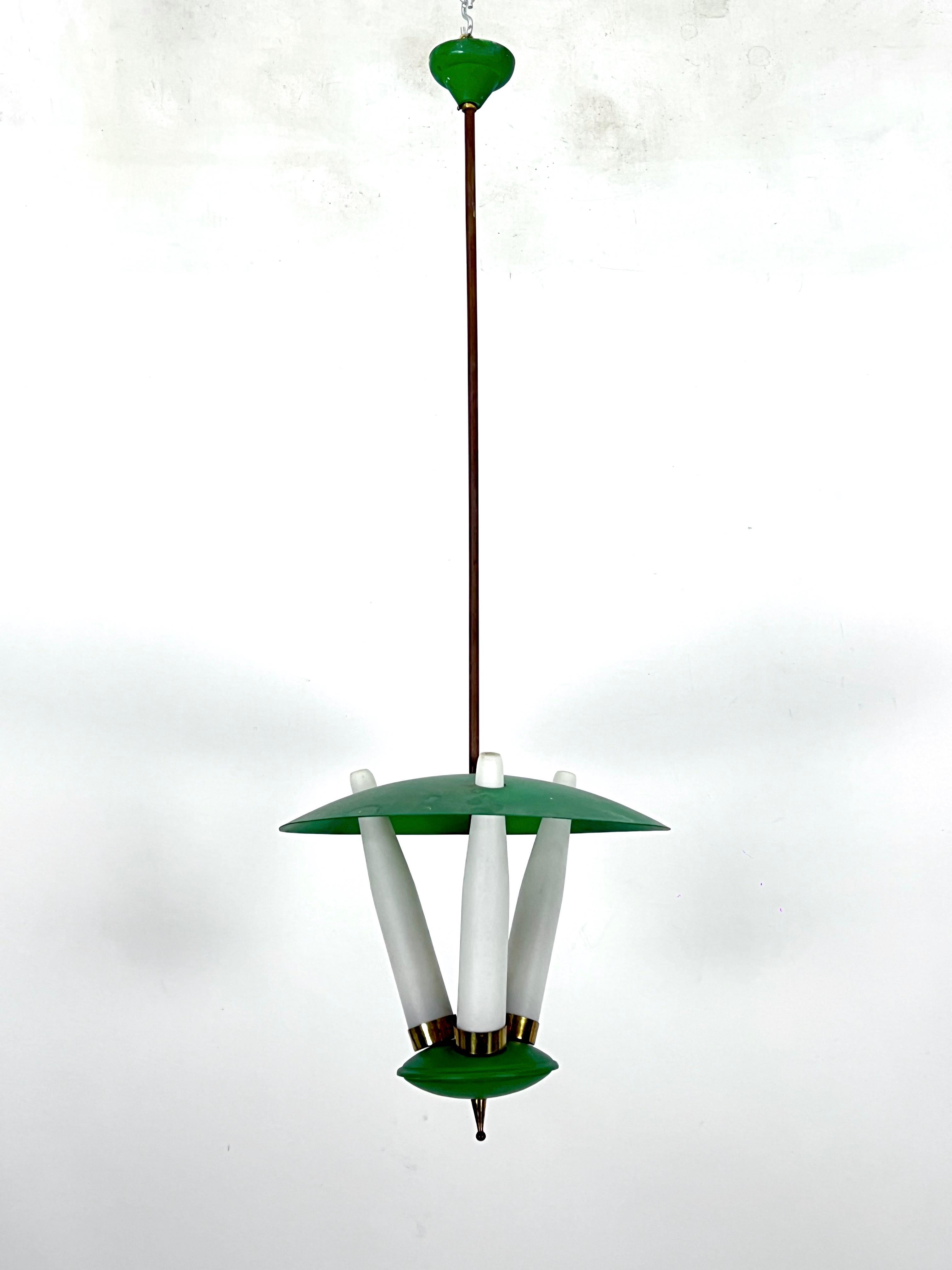Mid-Century green three opaline glasses lantern. Italy 1950s In Good Condition For Sale In Catania, CT