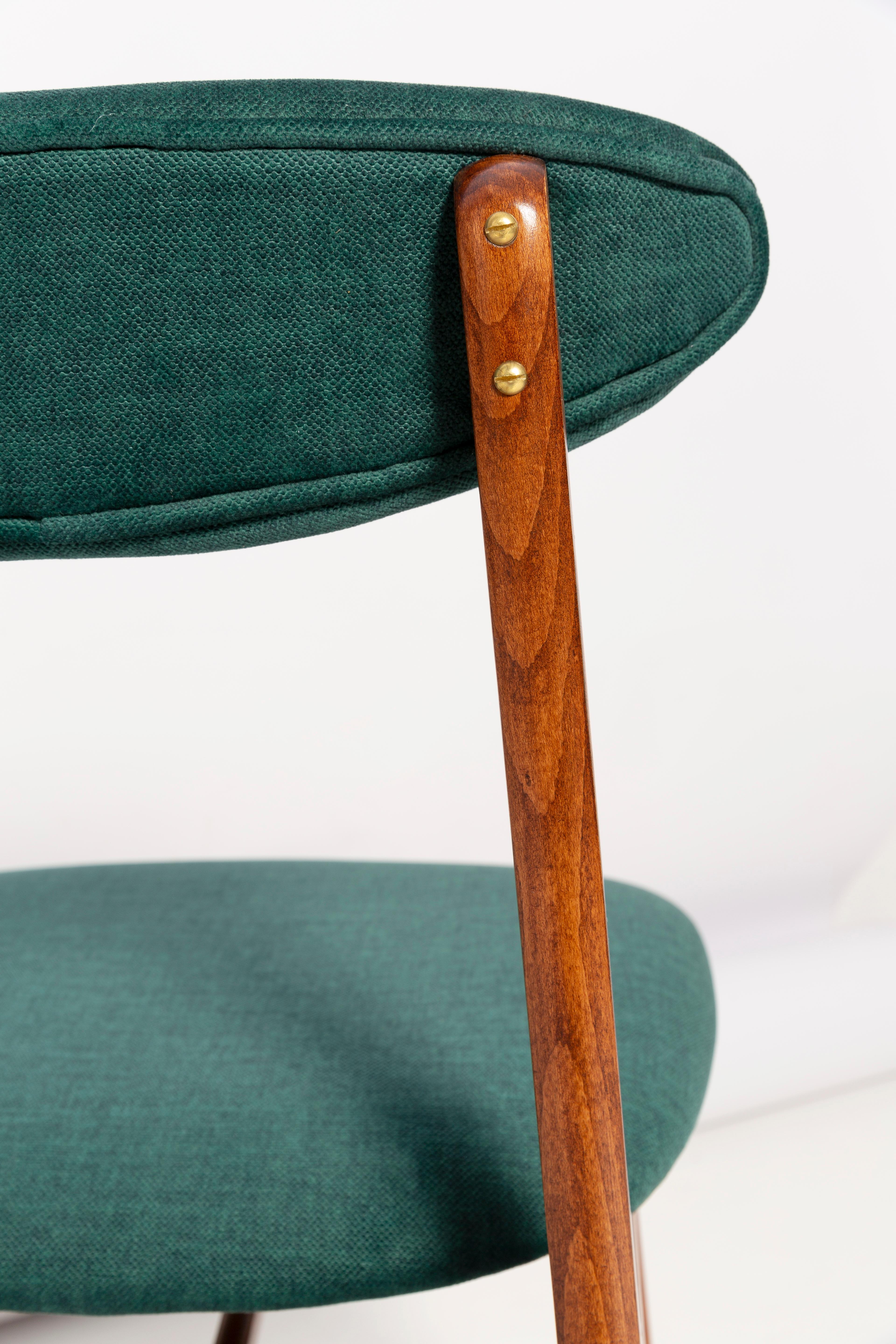 Mid Century Green Velvet Chair Designed by Rajmund Halas, Poland, 1960s For Sale 1
