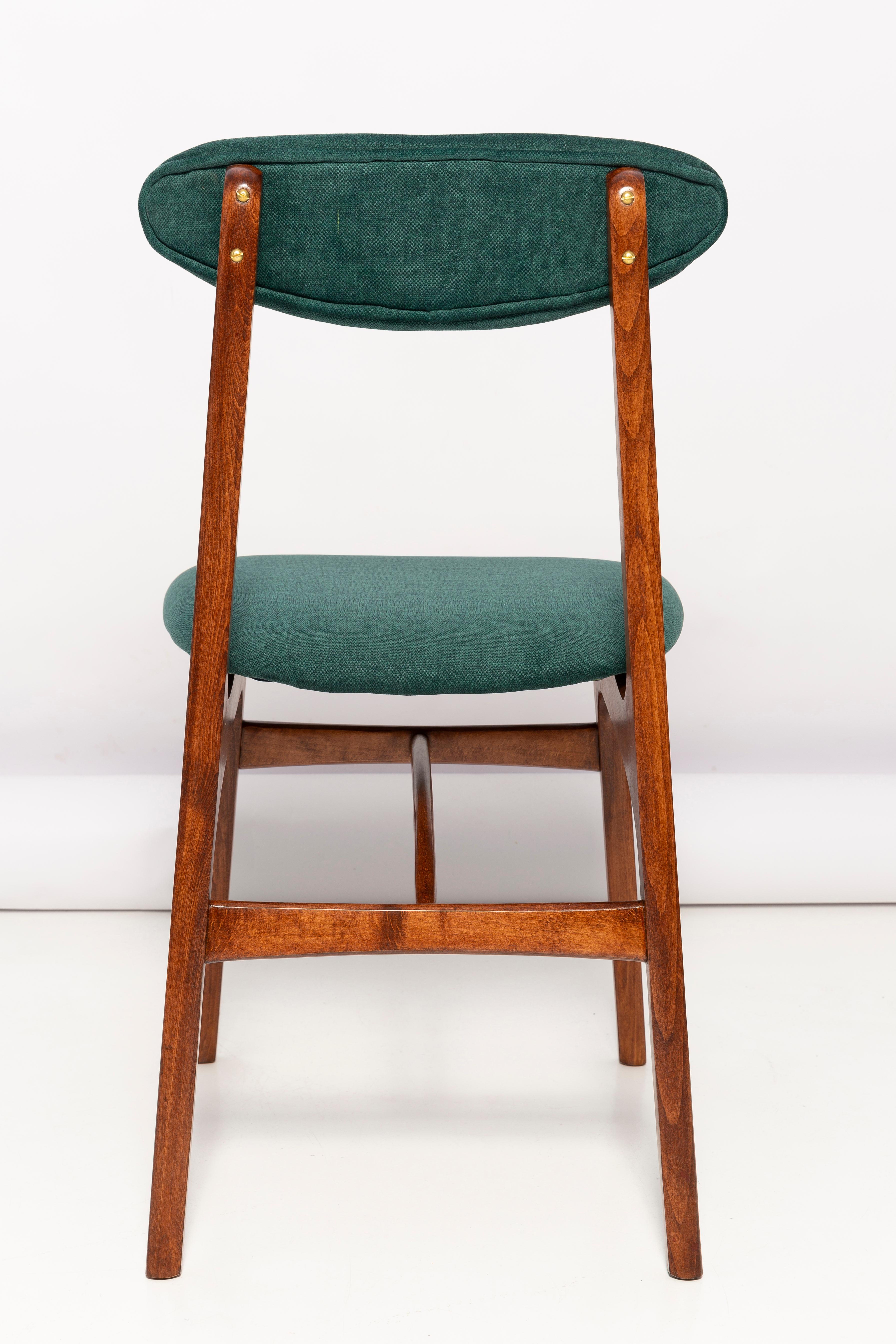 Mid Century Green Velvet Chair Designed by Rajmund Halas, Poland, 1960s For Sale 2