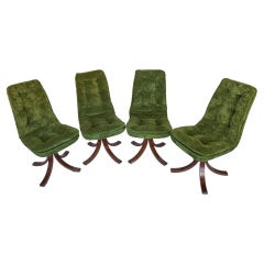 Retro Mid Century Modern Dining Chairs in Green Velvet Upholstery, Italy, 1970s