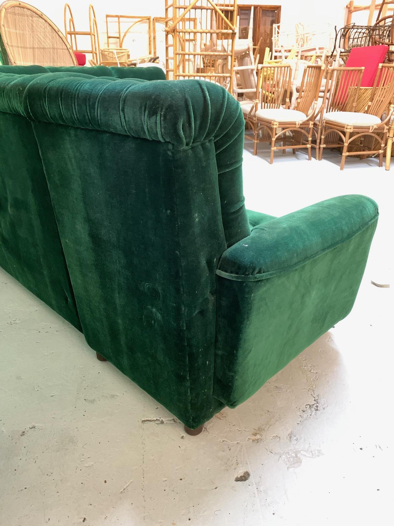 Midcentury Green Velvet Tufted Sectional Sofa In Good Condition In Jacksonville, FL
