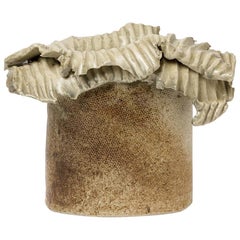 Vase sculpture en céramique gris et brown du milieu du siècle par Solange Garotte La Borne