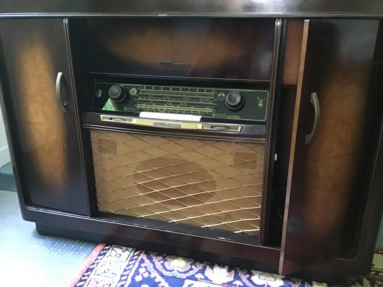 Grundig Stereo Console Mid Century Majestic Vintage Working Tube Record Player For Sale at