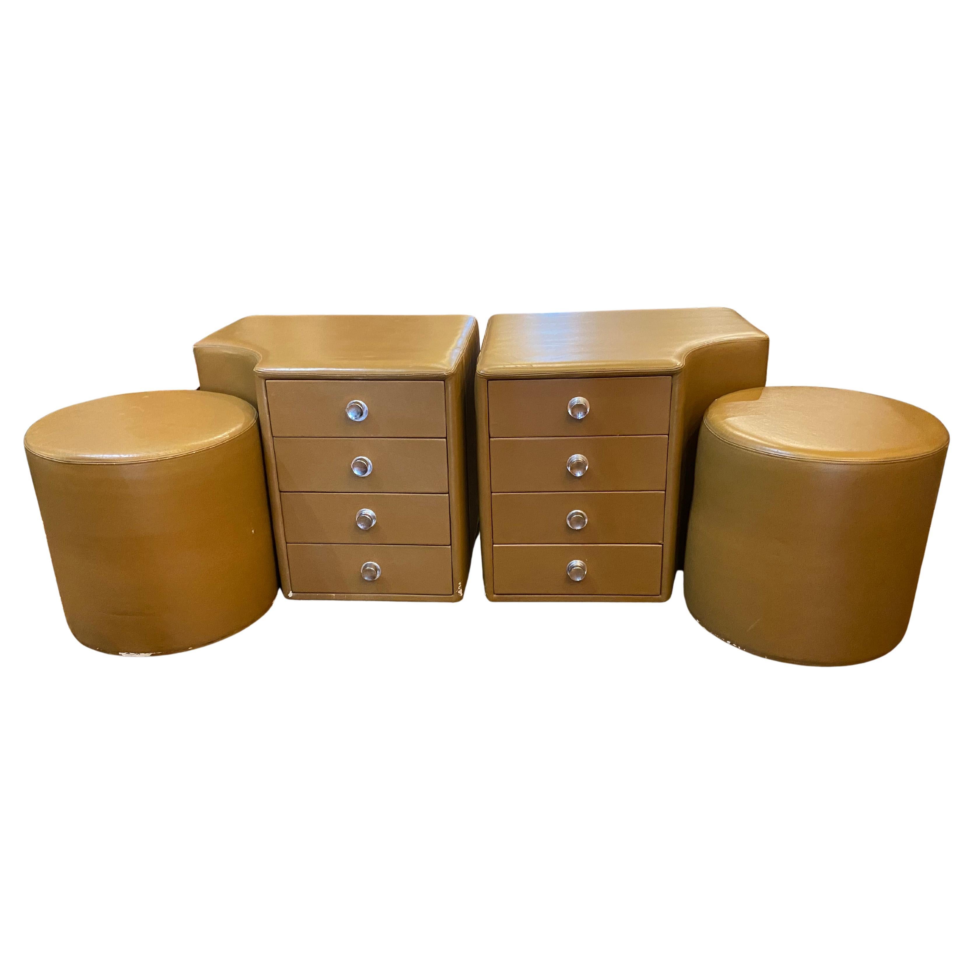 Ensemble de tables de nuit et de tabourets du milieu du siècle de Guido Faleschini pour Mariani