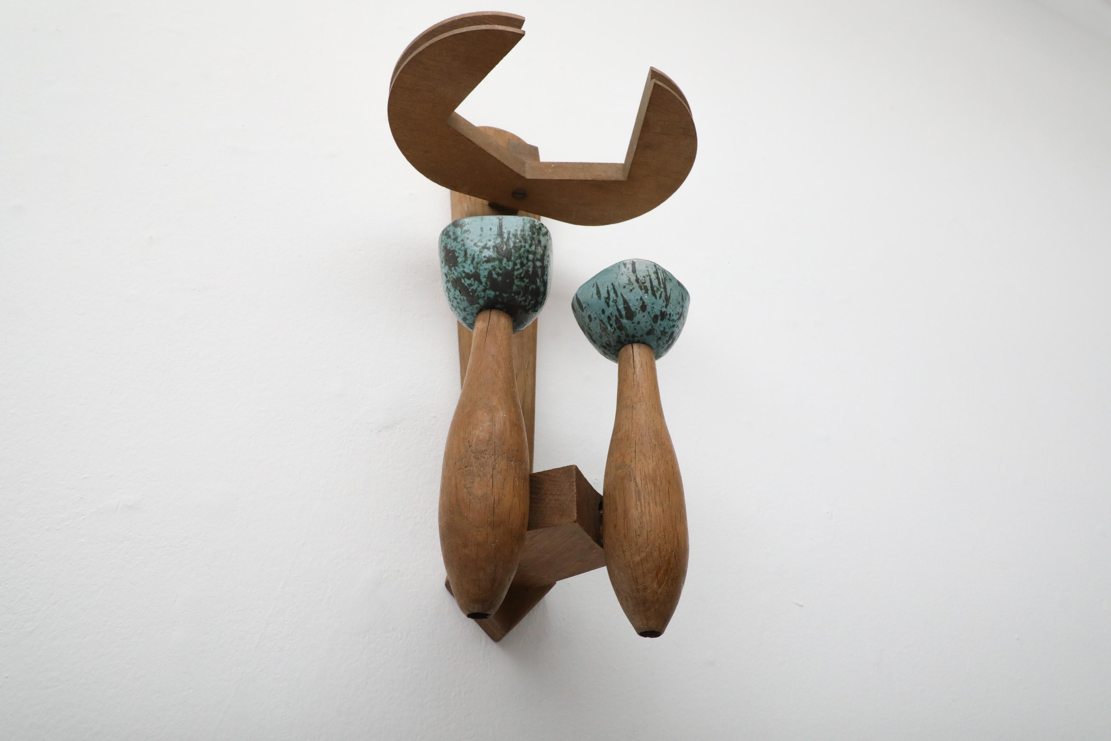 Mid-Century Guillerme et Chambron Oak and Ceramic Wall Sconce in Oak and Ceramic For Sale 7