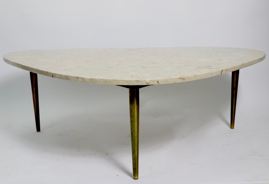 Mid Century Guitar Pick Marble-Top Coffee Table on Brass Legs In Good Condition In New York, NY