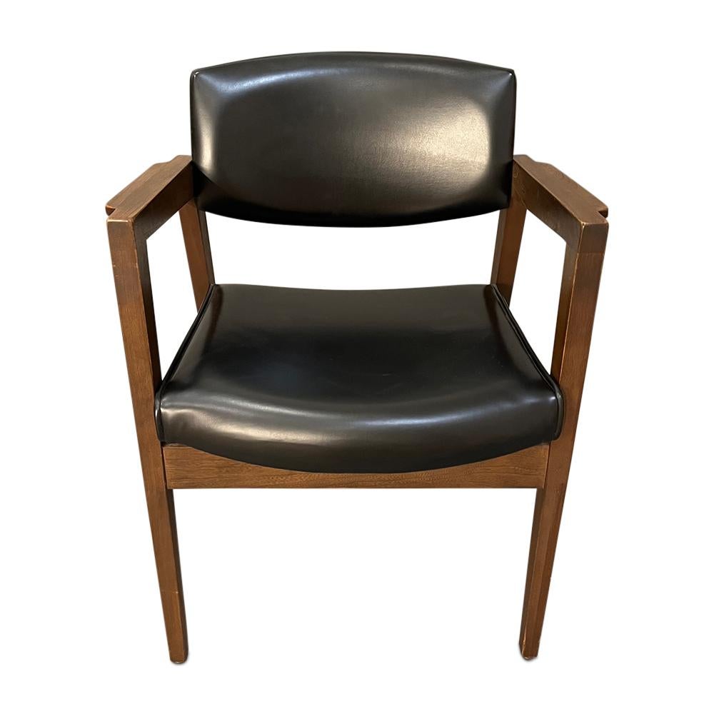 gunlock chair