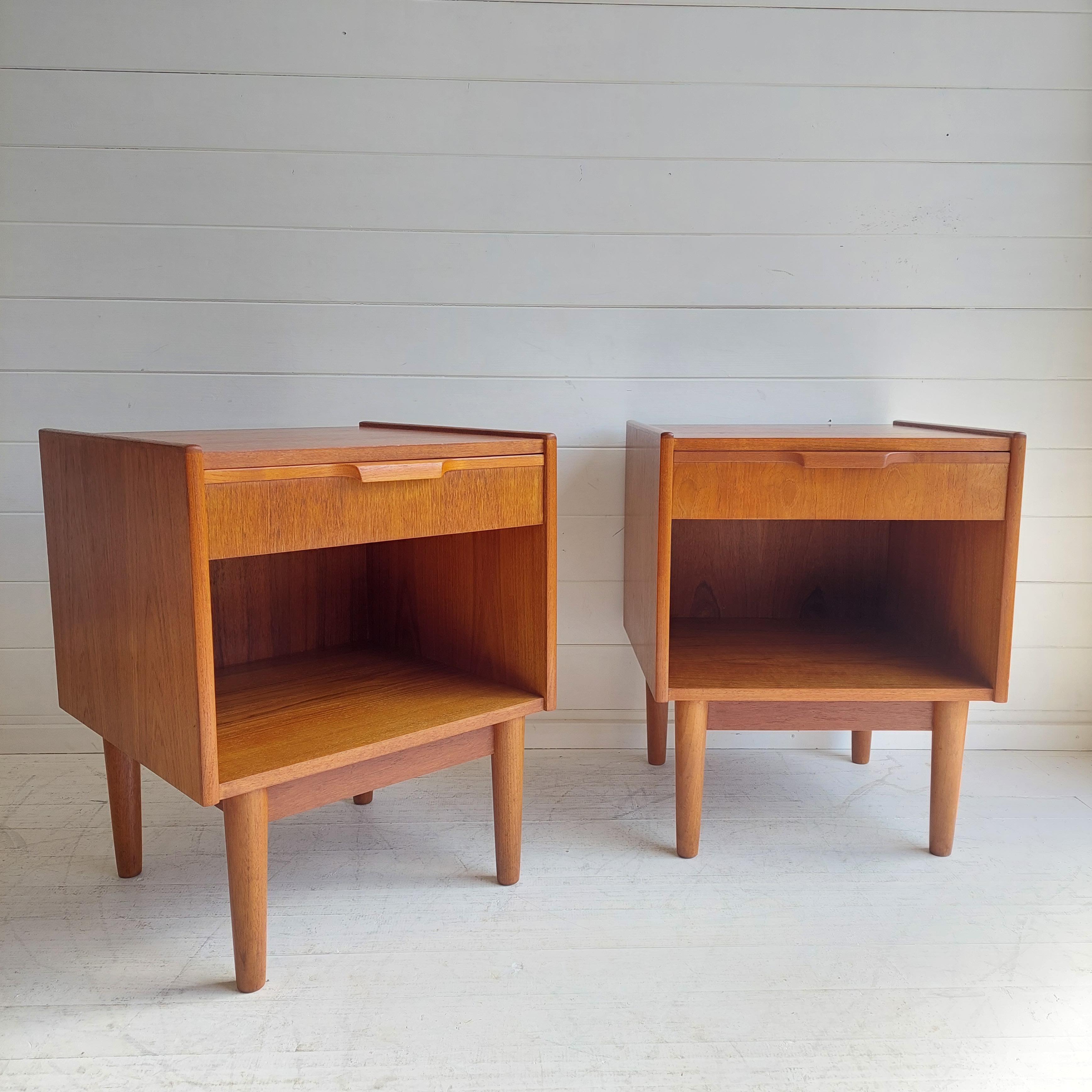 Attractive teak bedside tables designed by Gunnar Nielsen for Tibergaard, Denmark.

Small elegant pair of bedside tables/ nightstands designed by G. Nielsen Tibergaard was produced in Denmark in the 1960s. 
Stylish overall design, versatile