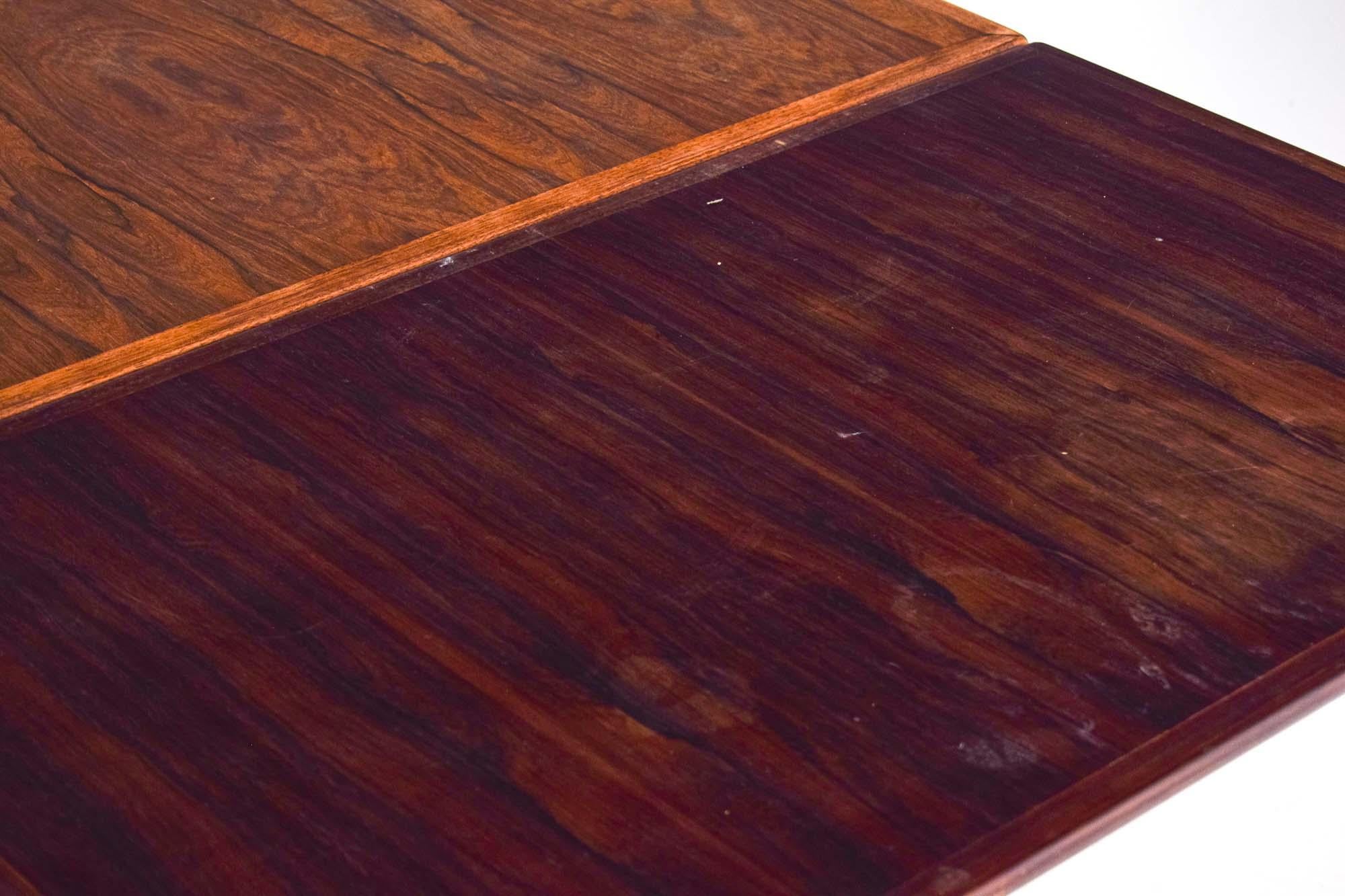 Table de salle à manger en bois de rose Gunni Omann, milieu de siècle, années 1960 en vente 2