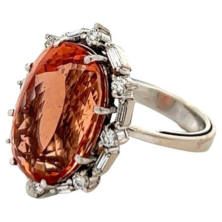 Cocktailring mit kaiserlichem Topas und Diamant aus 18 Karat Weißgold von H. Stern für Damen oder Herren