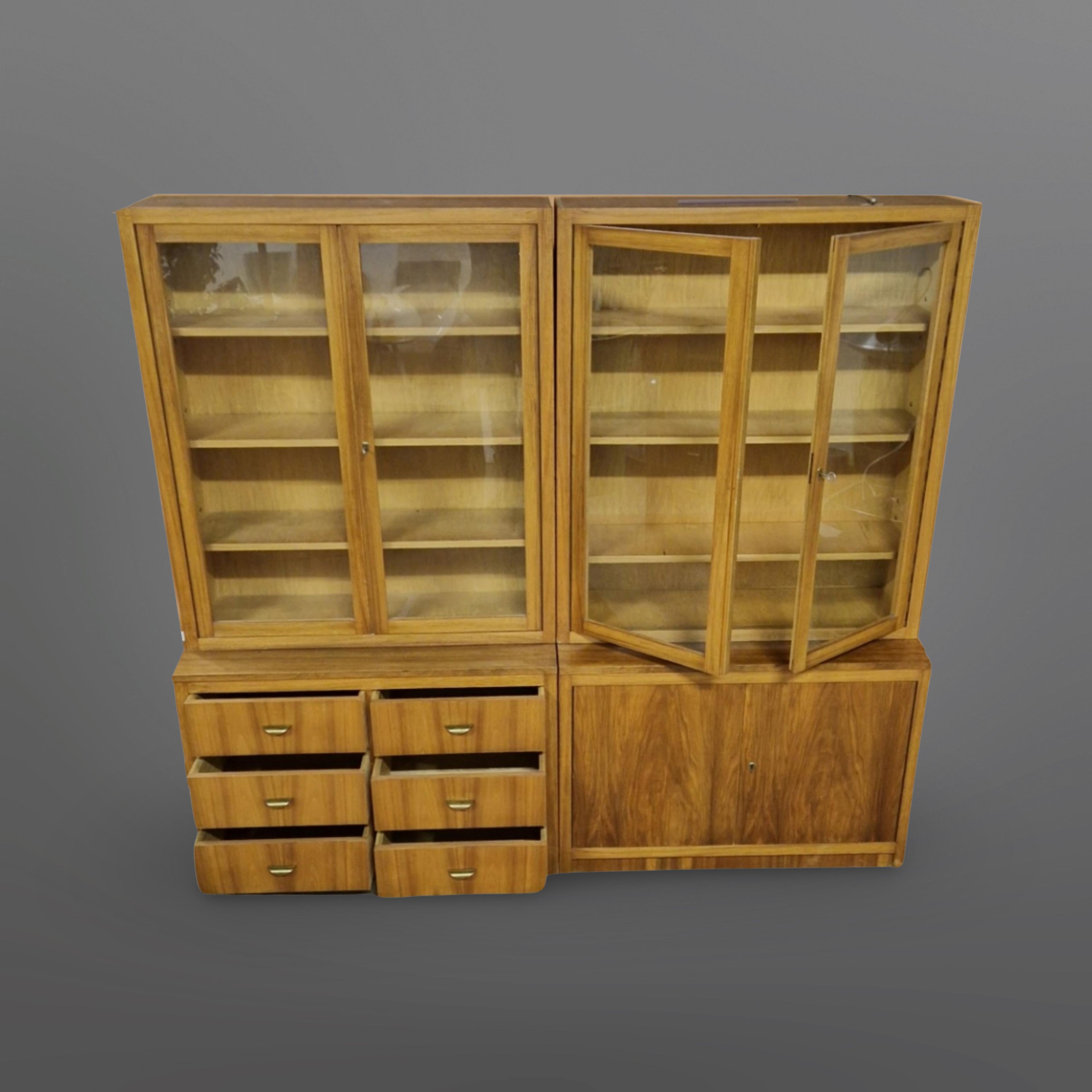 Mid century haberdashery with drawers and doors, Germany 1960s In Good Condition For Sale In ECHT, NL