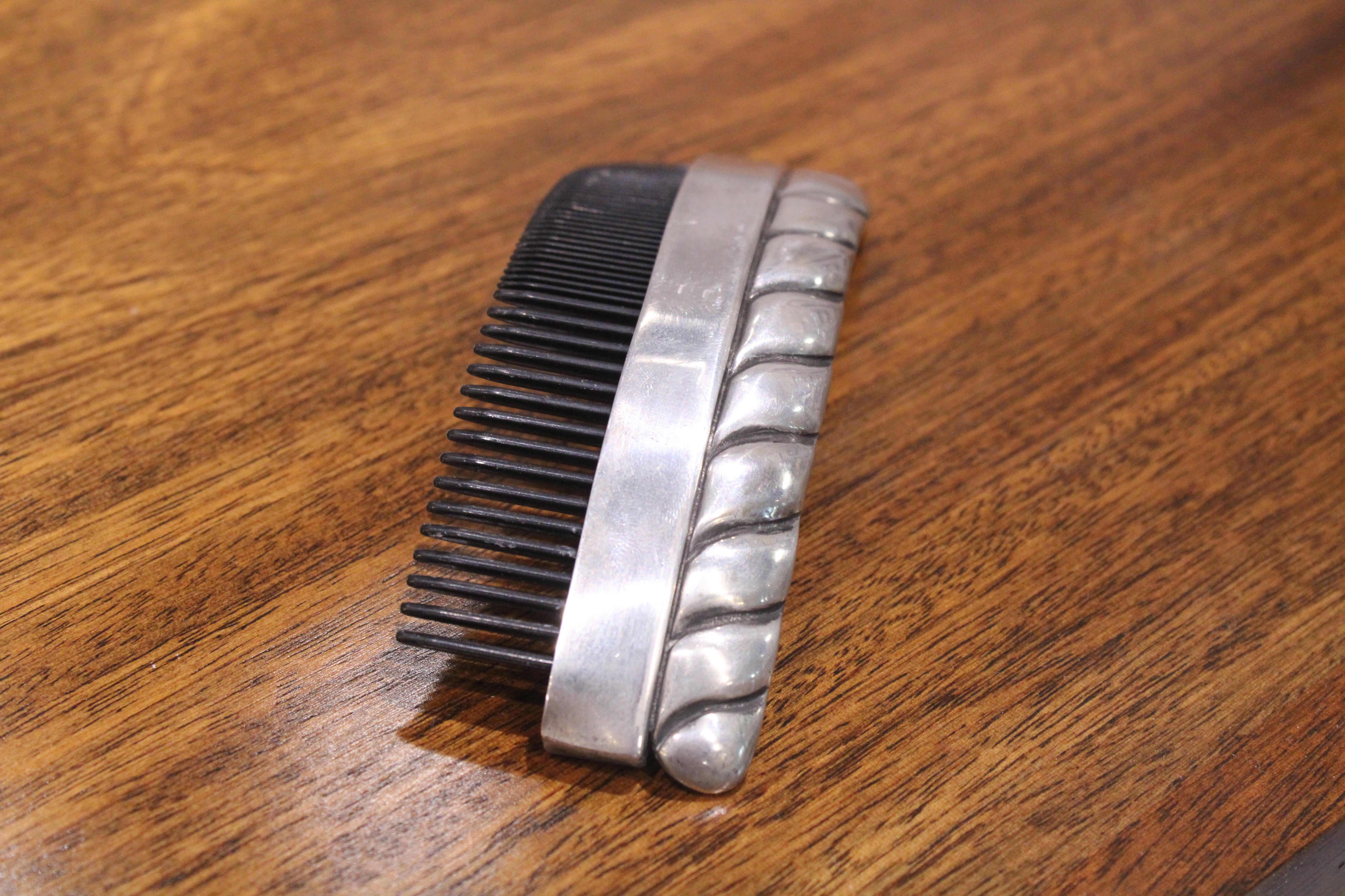 Mid-20th Century Mid-Century Hair Comb by Hector Aguilar For Sale