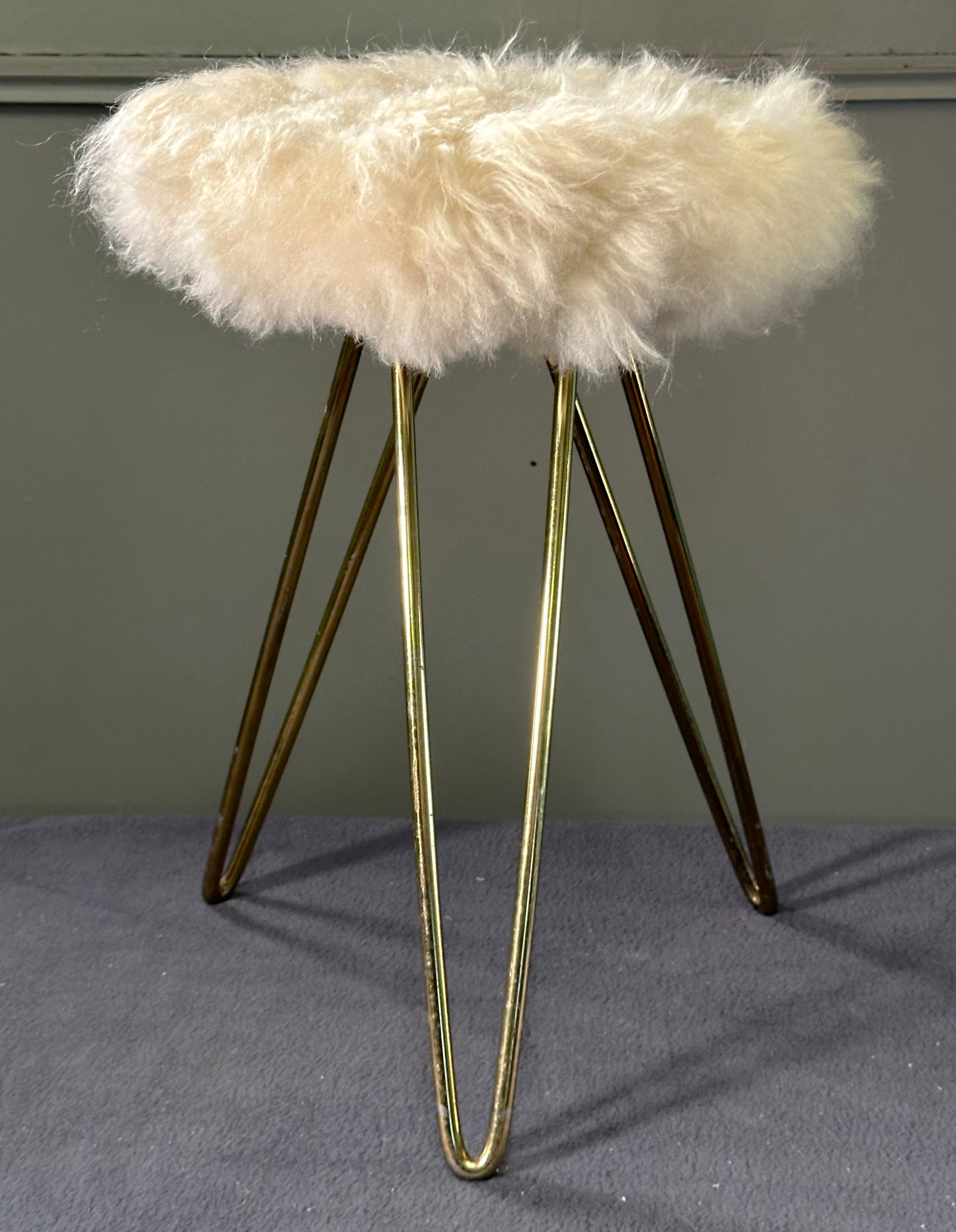 Mid-20th Century Mid-Century Hairpin Legs Fur Stool, 1950s, France For Sale