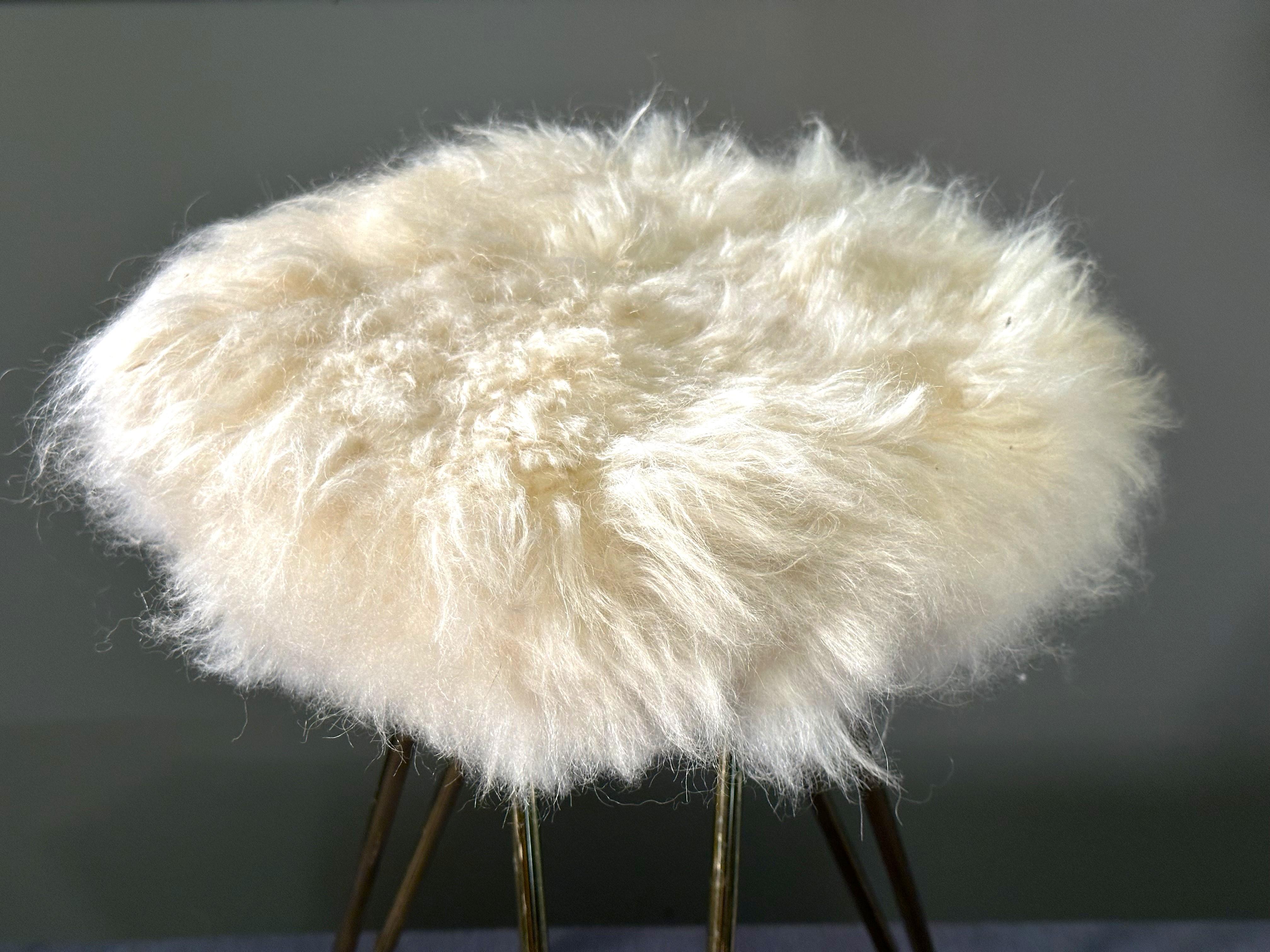 Mid-Century Hairpin Legs Fur Stool, 1950s, France For Sale 1
