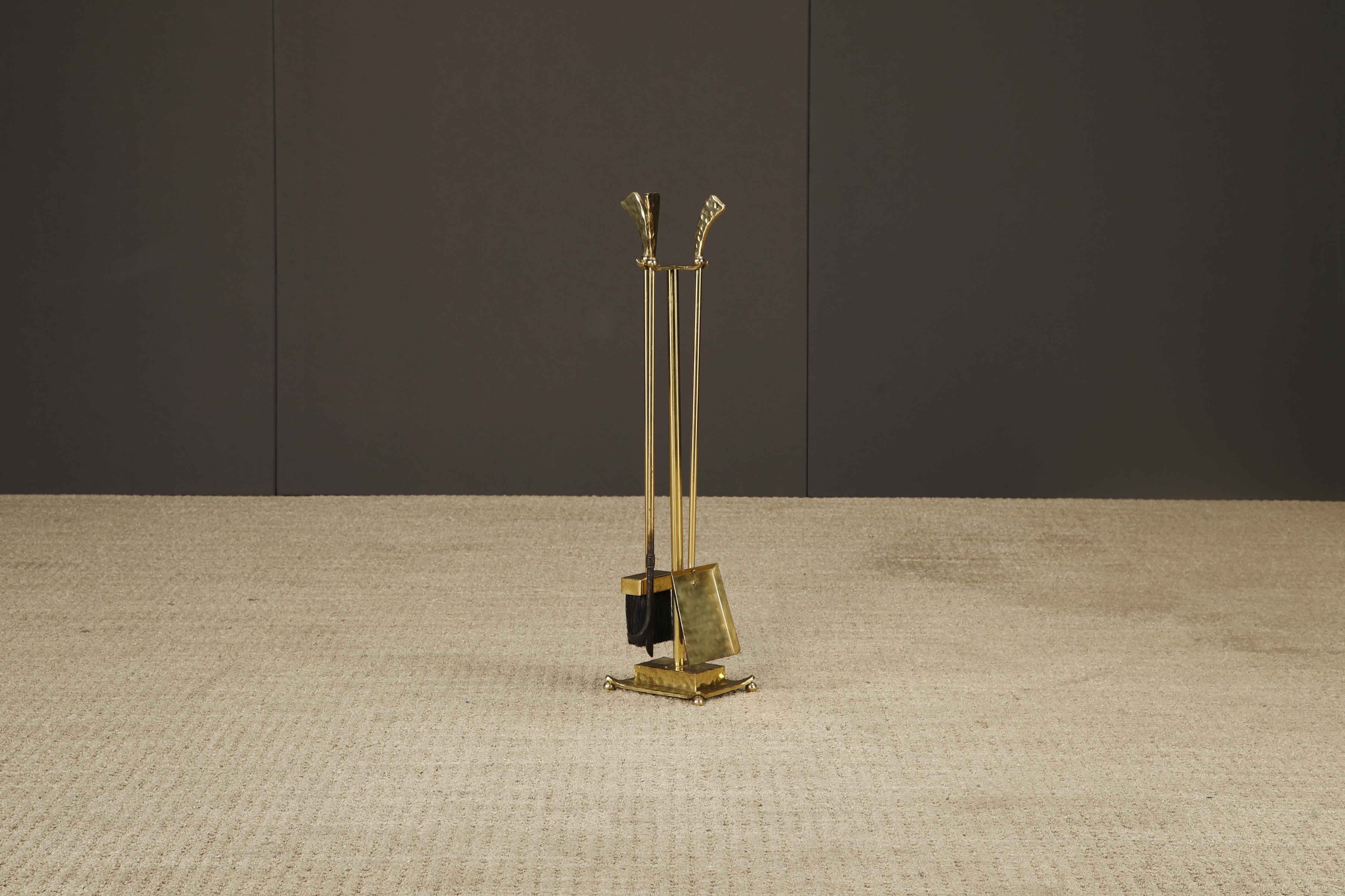 Mid-Century Hammered Brass Fireplace Tool Set with Curved Handles and Ball Feet For Sale 4