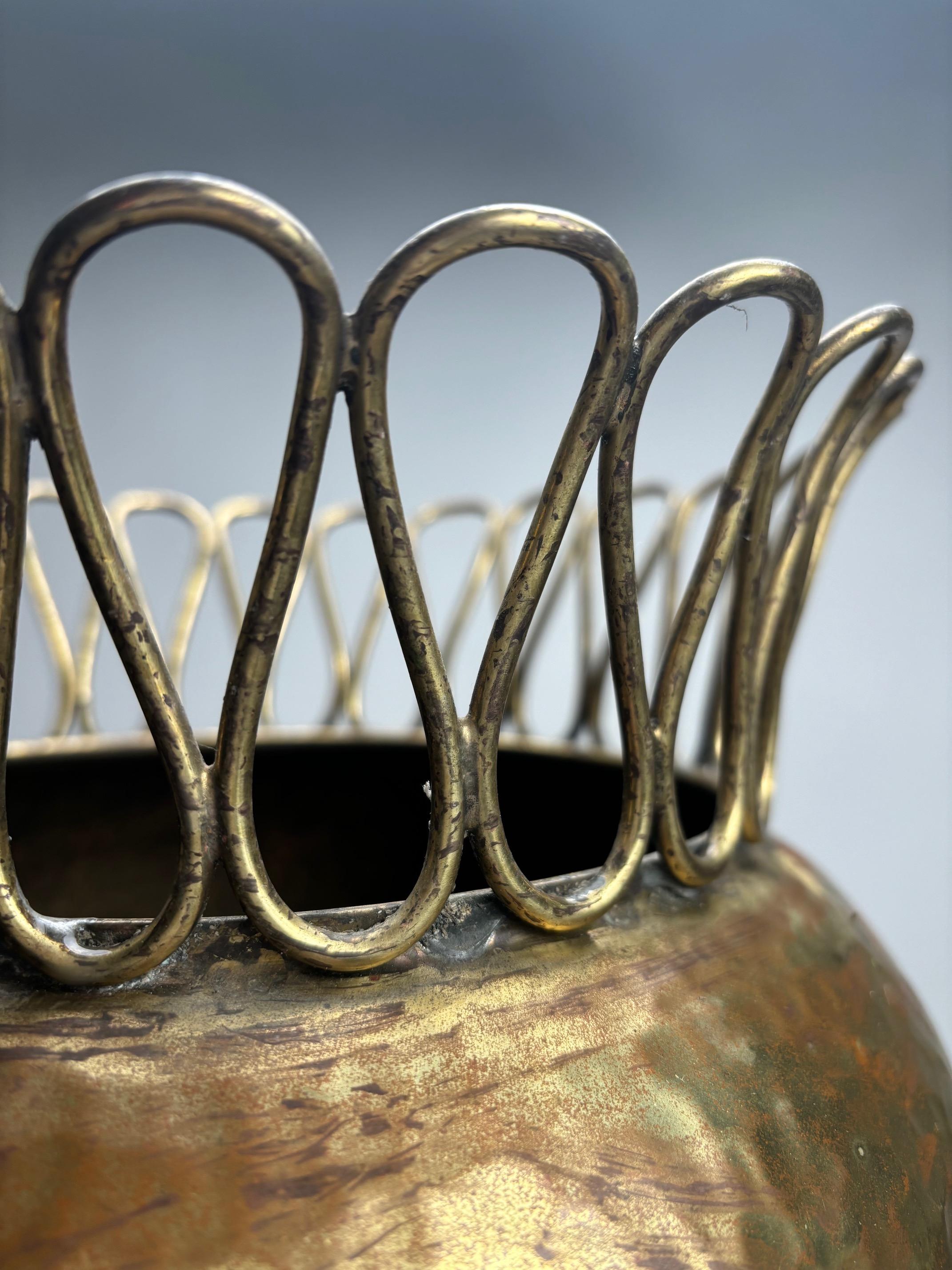Paragüero de latón martillado de mediados de siglo al estilo de Gio Ponti, 1950 Latón en venta