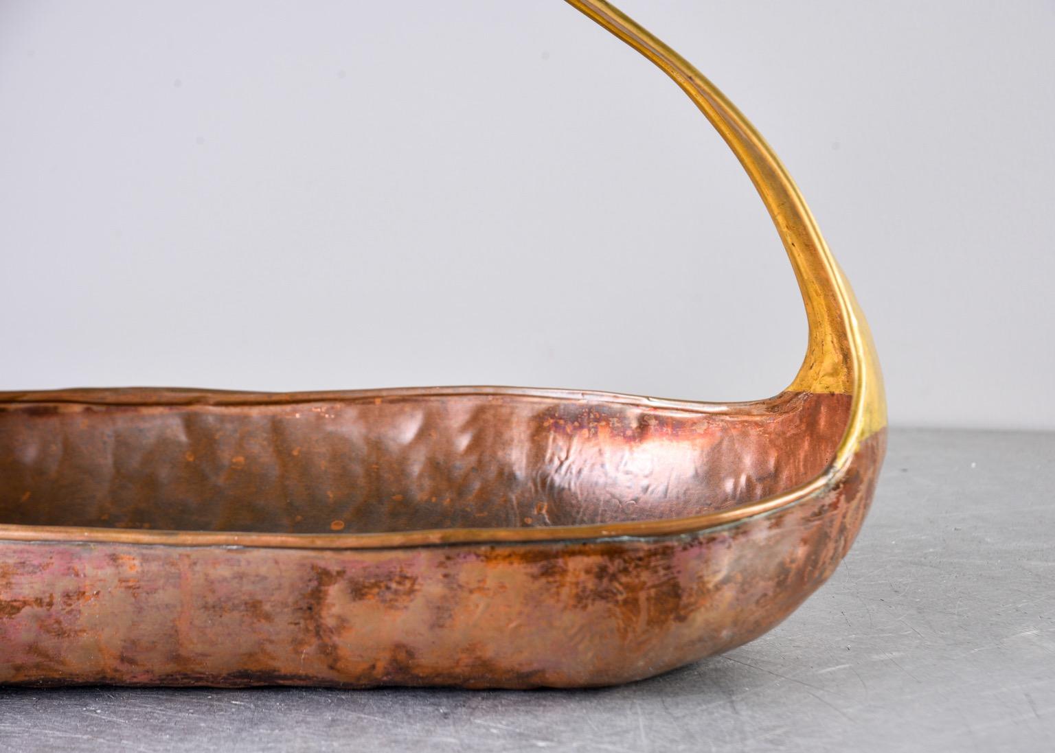 Italian Midcentury Hammered Copper and Brass Basket Form Bowl For Sale