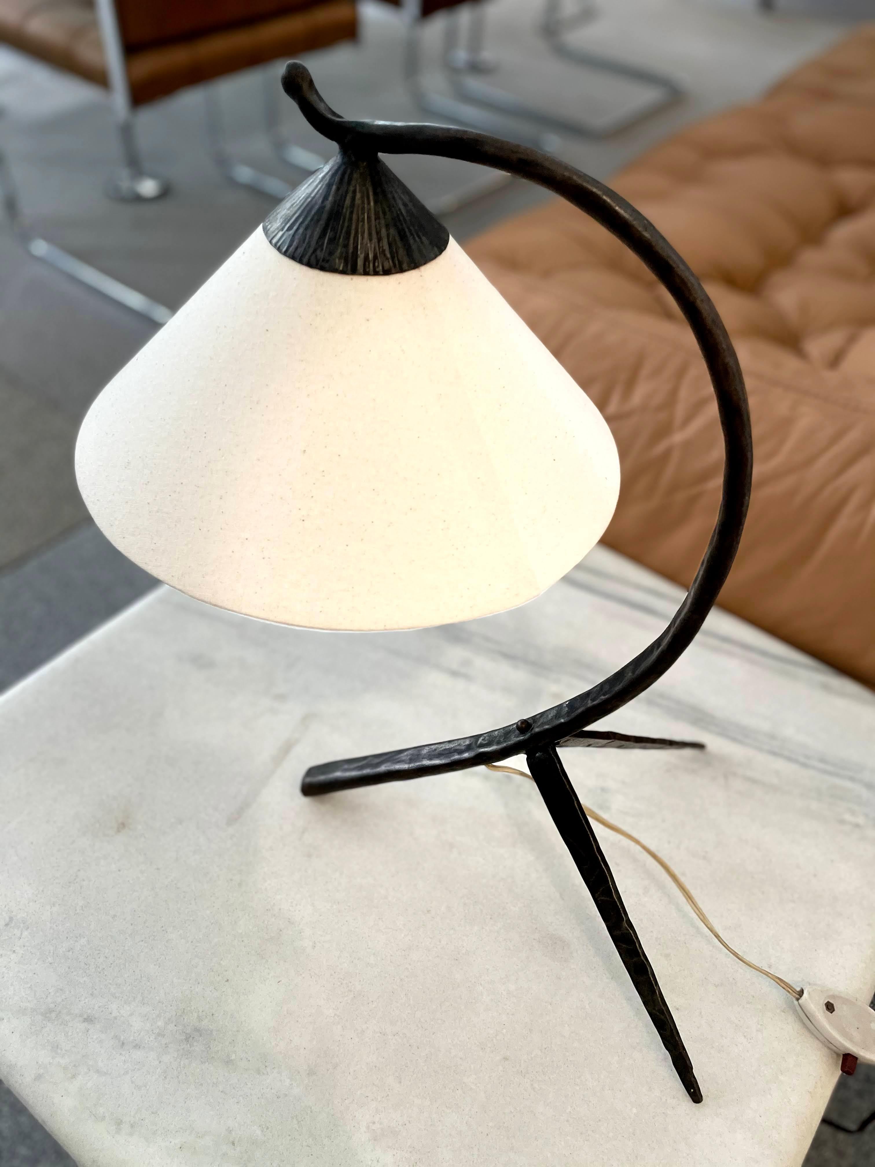 Unique vintage handcrafted table or desk lamp with V-shaped foot and new Chinese hat inspired shade.
Just a touch of patina on the base and one original E27 socket.
  