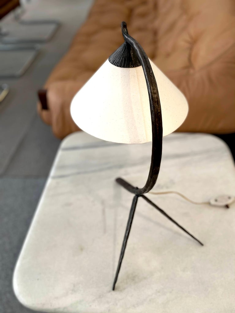 Midcentury Hammered Iron Tripod Table Lamp, 1950s, Hungary at 1stDibs