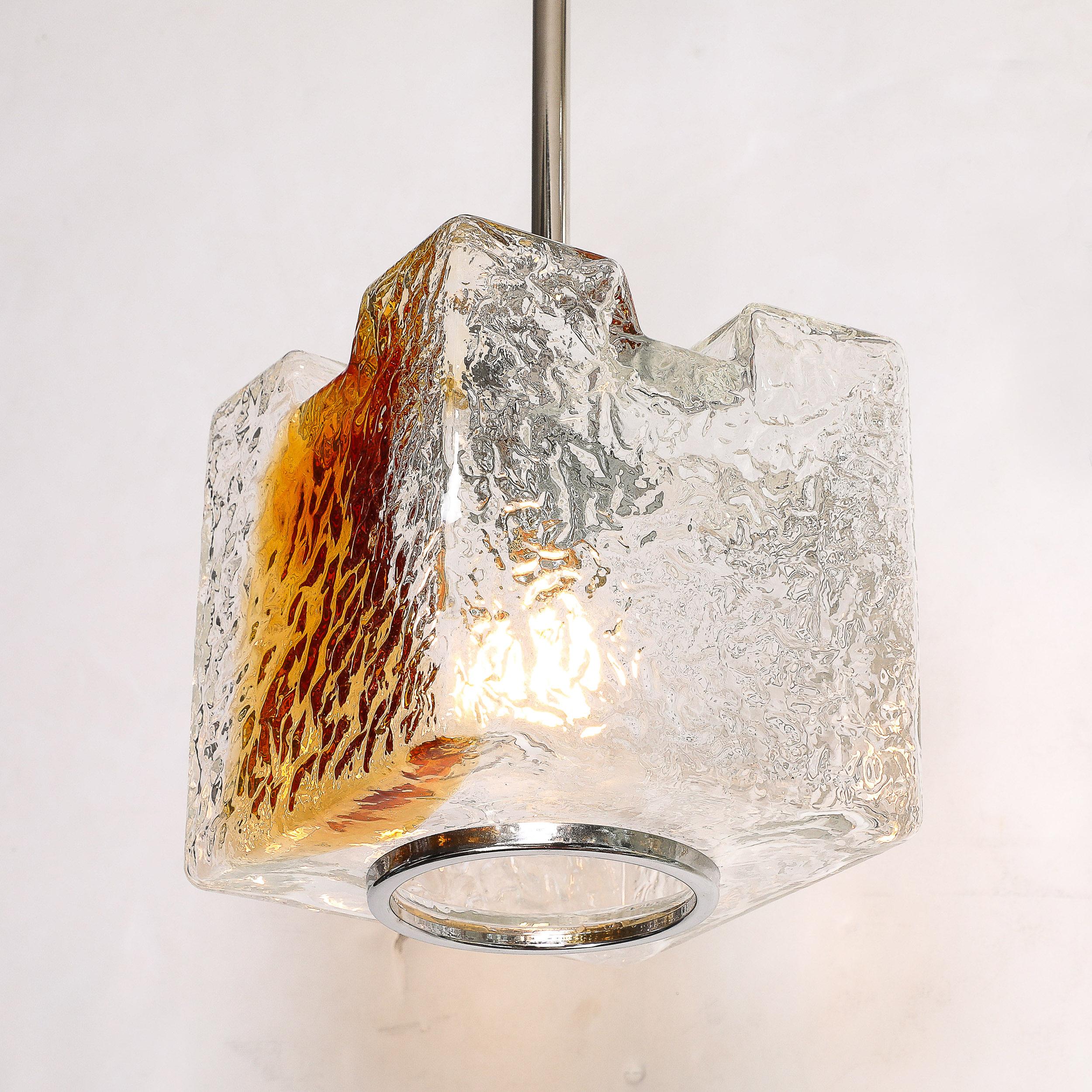 Mid-Century moderno Lampadario a sospensione di metà secolo in vetro di Murano soffiato a mano e ambra con cromo in vendita