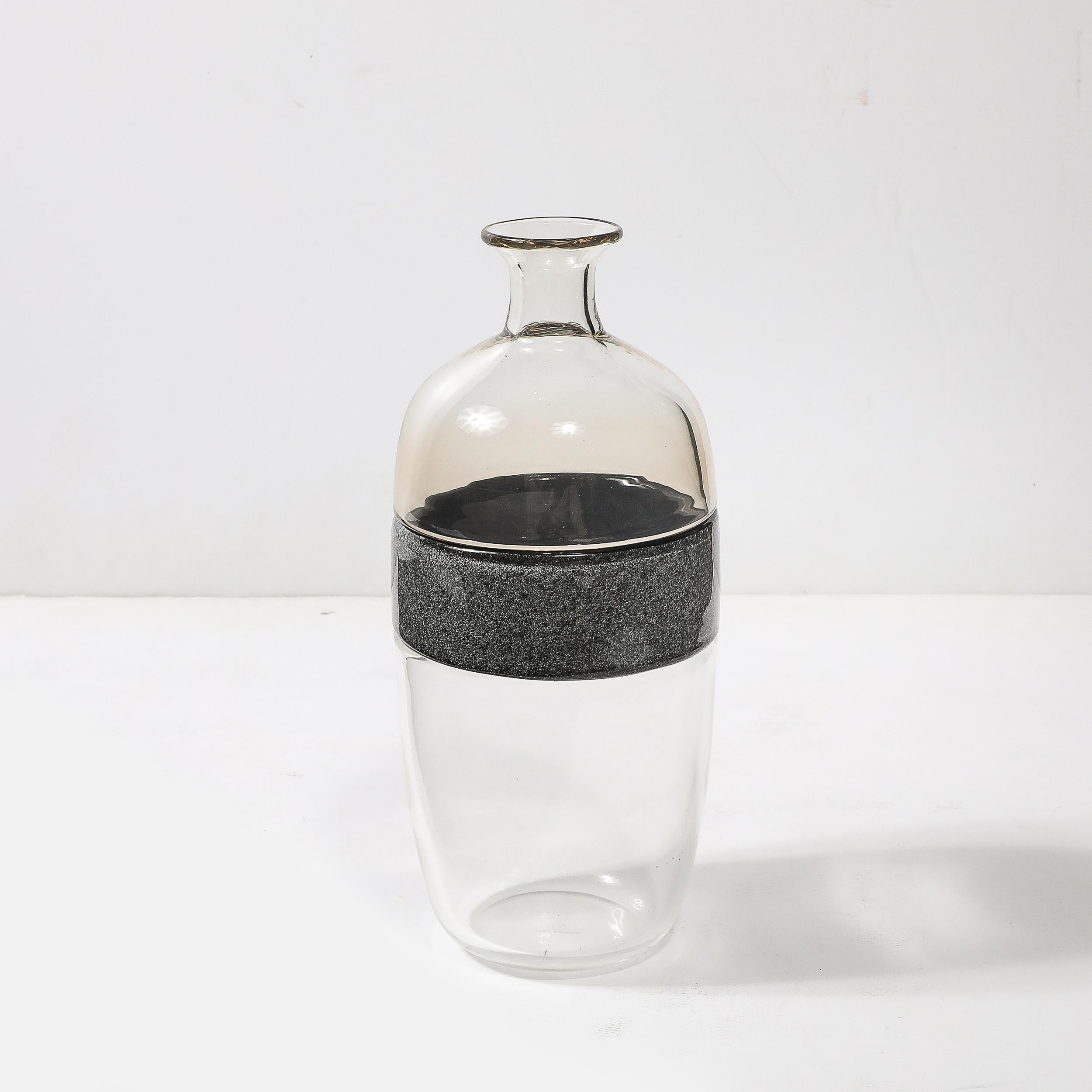 Mitte des Jahrhunderts mundgeblasenes klares und geräuchertes Murano Glas Vase signiert Vetri Murano im Angebot 3