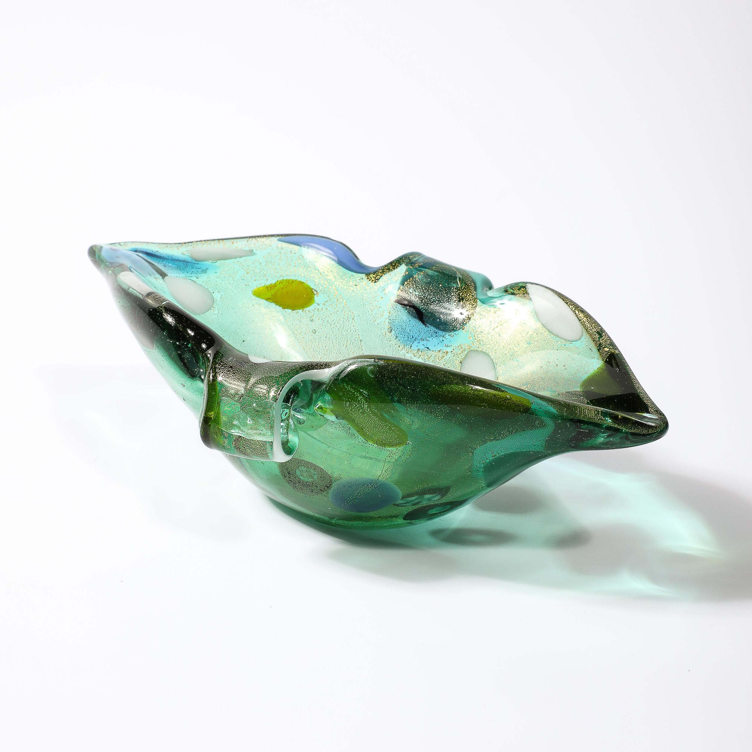 Mid-Century Hand-Blown Murano Glass Emerald Green & Millefiori Detailed Bowl  For Sale 7