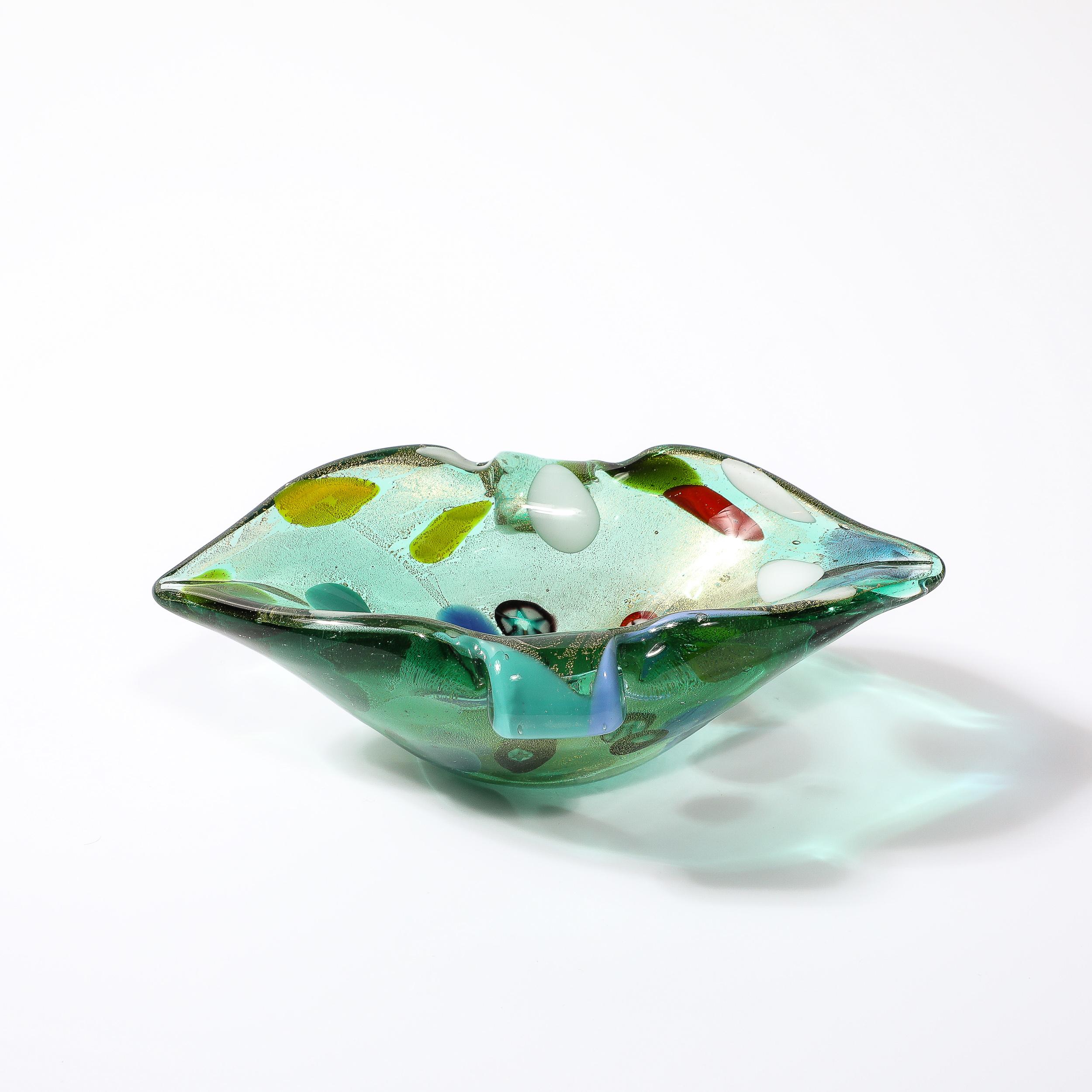 Mid-Century Hand-Blown Murano Glass Emerald Green & Millefiori Detailed Bowl  In Excellent Condition For Sale In New York, NY