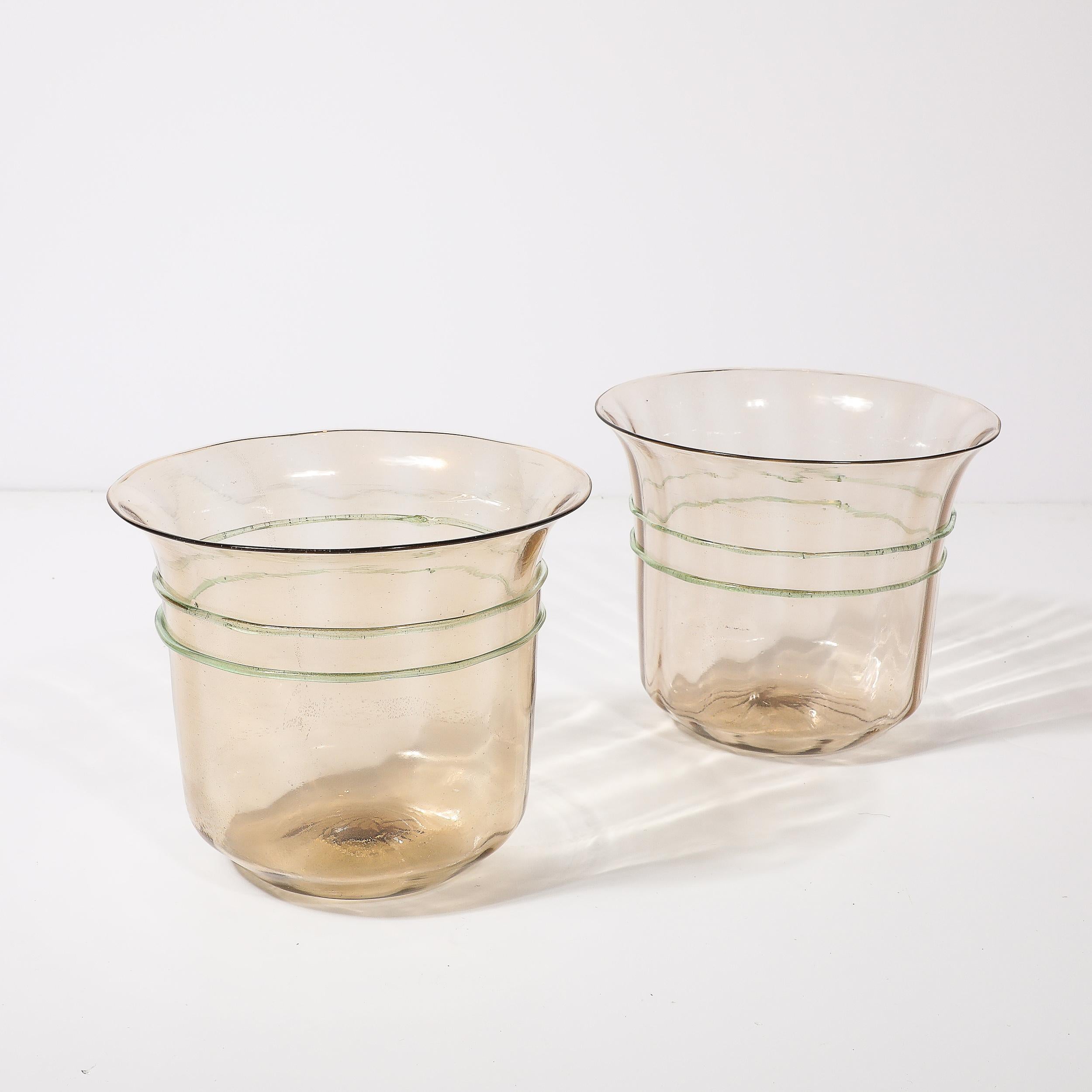 Cubiteras de mediados de siglo de cristal de Murano soplado a mano en ámbar ahumado y oro de 24 quilates fleck en Excelente estado para la venta en New York, NY