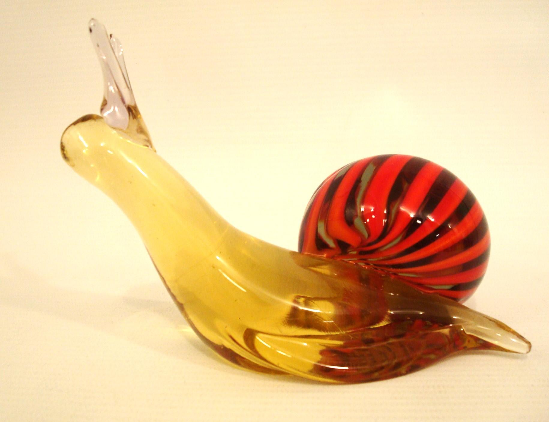 Caracol de Vidrio Artístico Murando de Mitad de Siglo Soplado a Mano en Dos Tonos - Italia Años 60 en Bueno estado para la venta en Buenos Aires, Olivos
