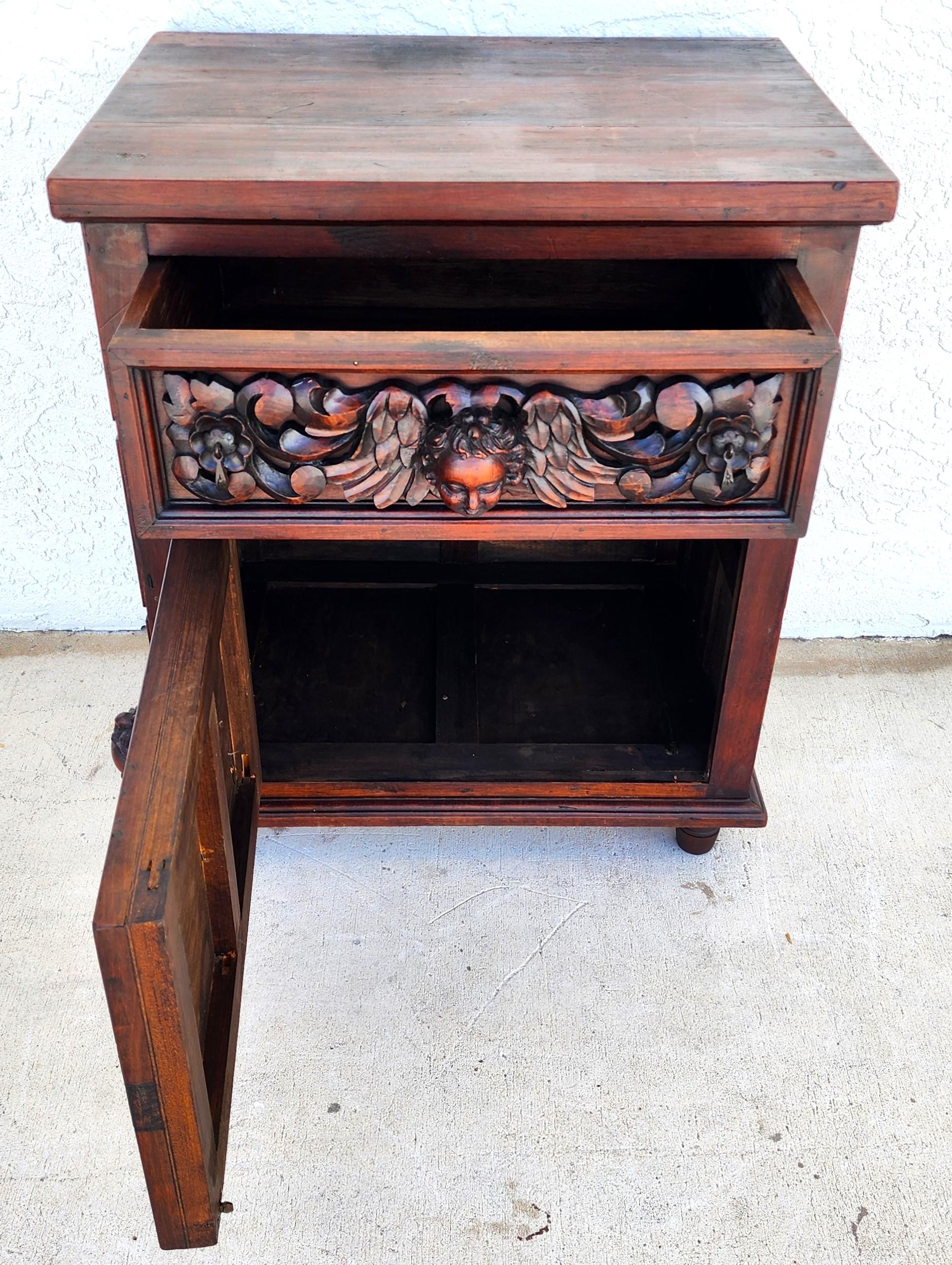 Mid Century Hand Carved Baroque Angels Nightstand Side Table For Sale 6
