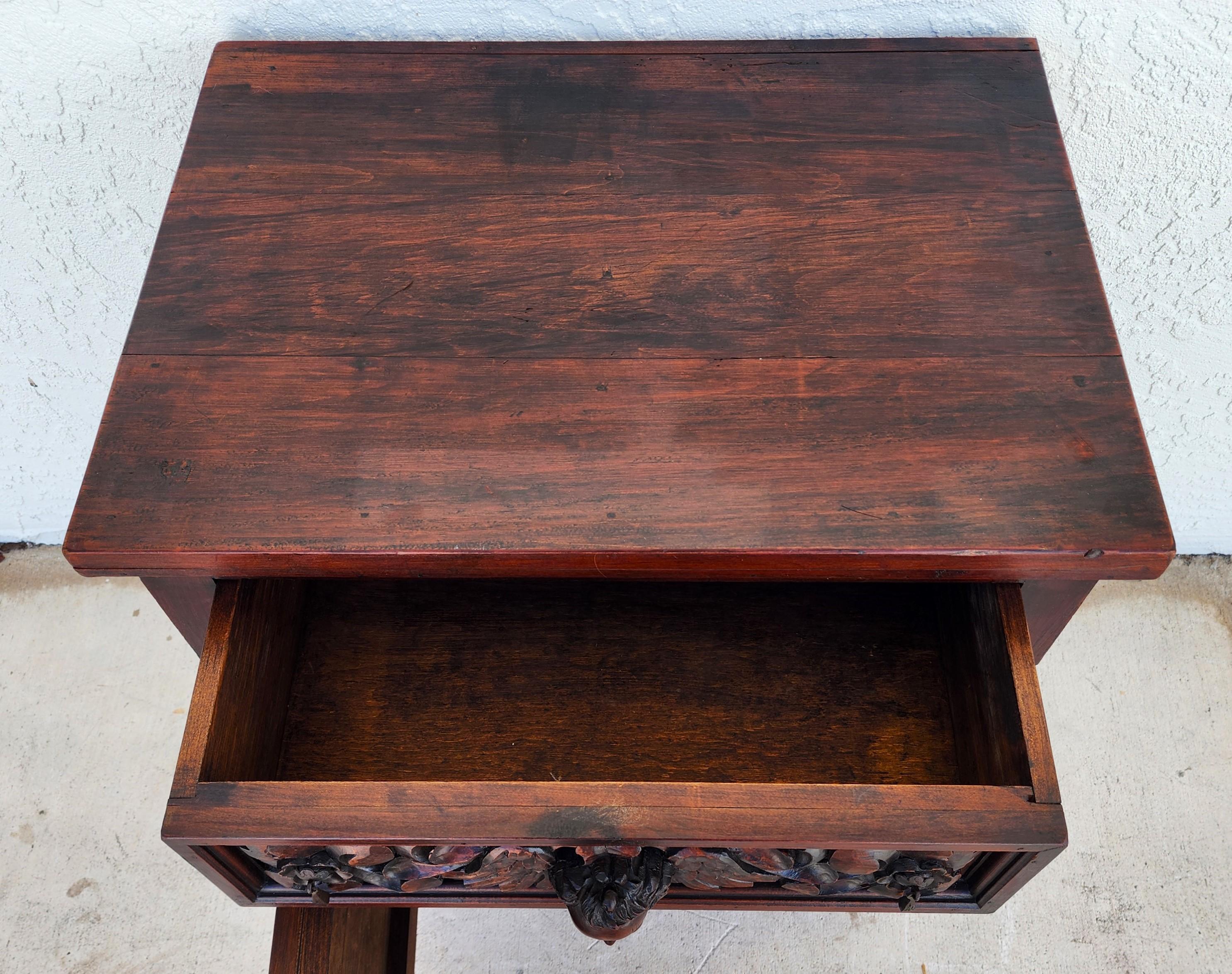 Mid Century Hand Carved Baroque Angels Nightstand Side Table For Sale 7