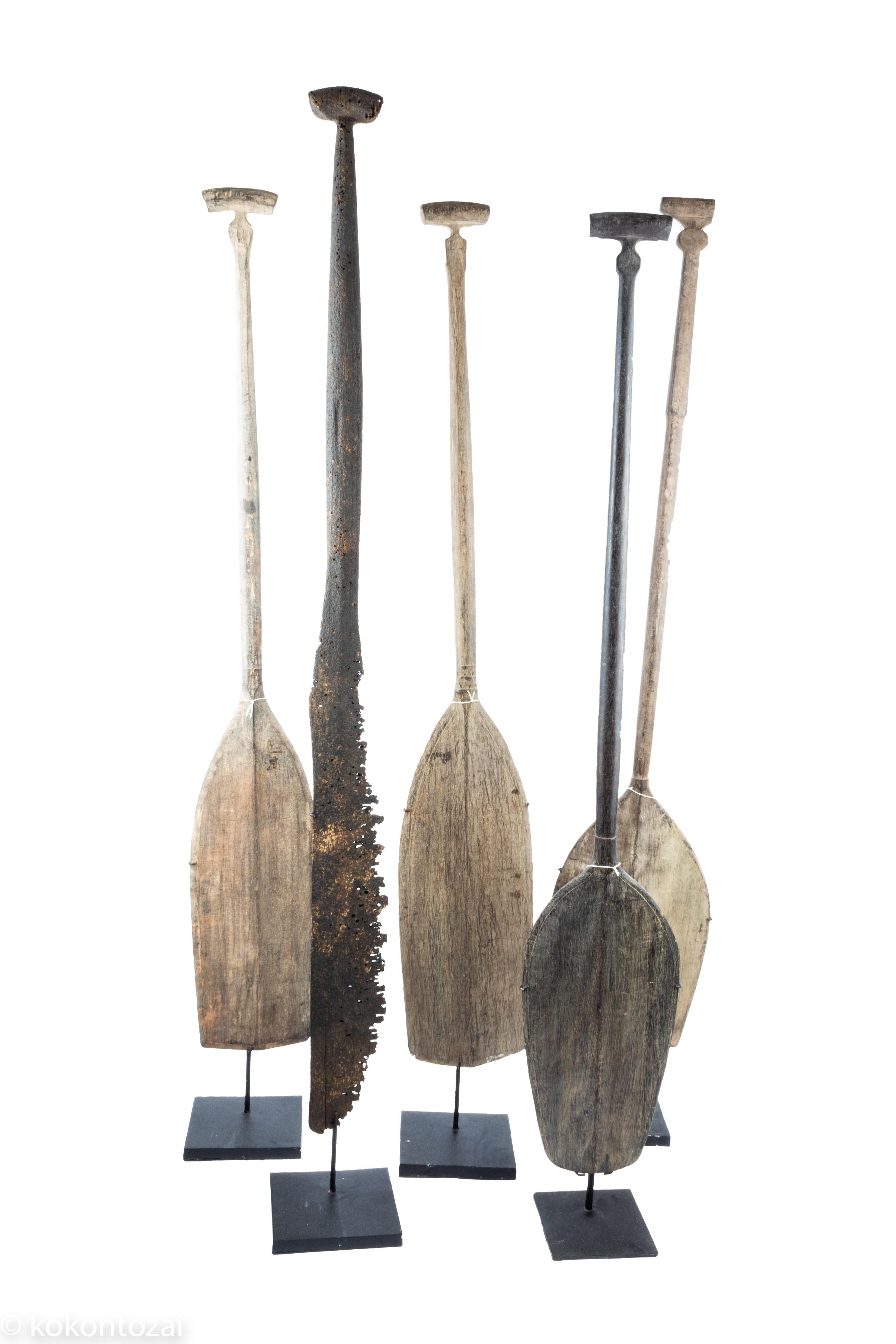 Midcentury Hand Carved Wood Oar Paddle from Indonesia In Good Condition In Notting Hill, GB