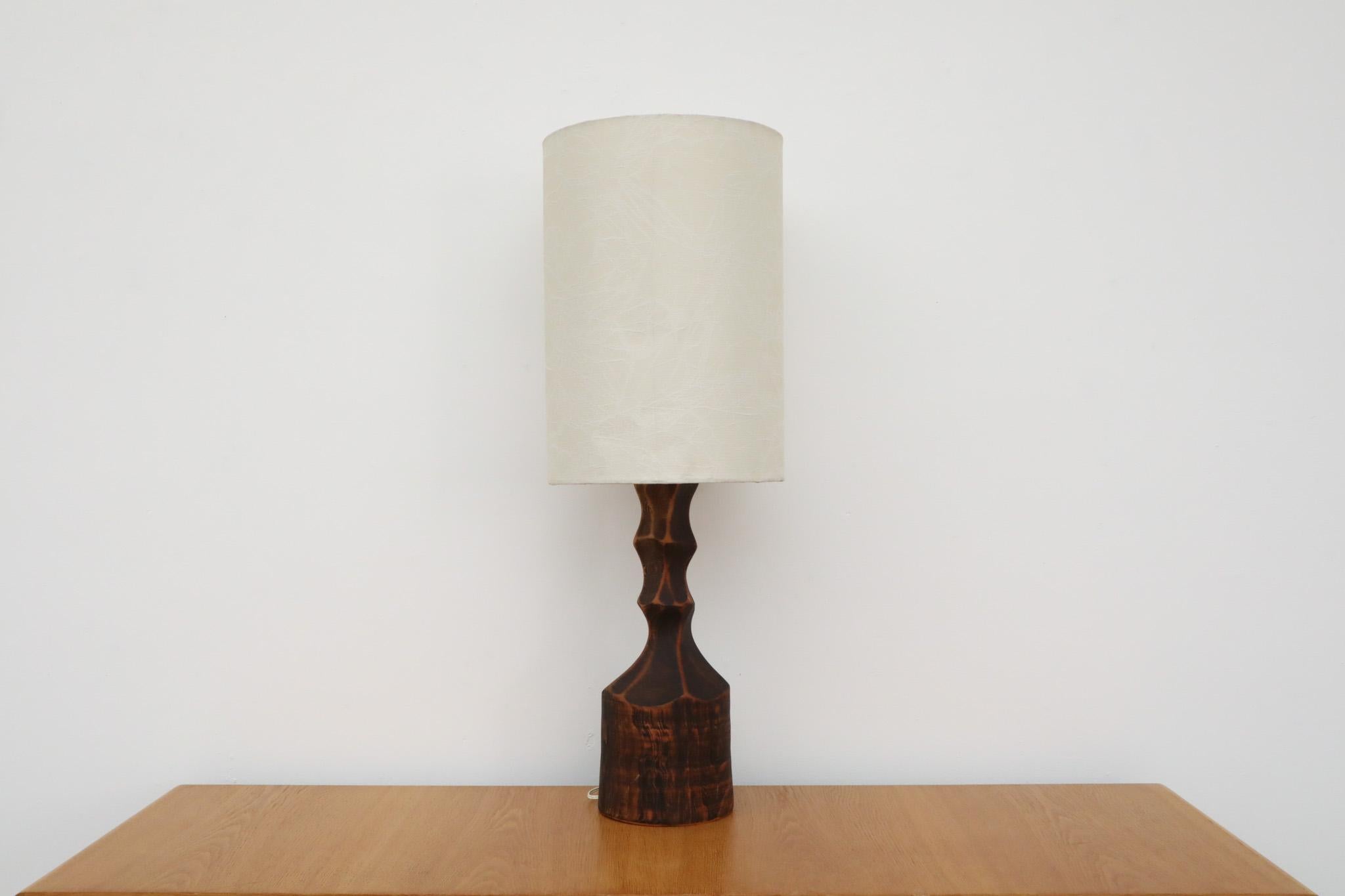 Mid-Century Hand Carved Wood Table Lamp In Good Condition For Sale In Los Angeles, CA