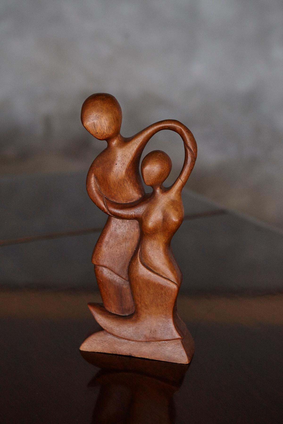 20th Century Mid-Century Hand-Carved Wooden Abstract Dancing Couple Sculpture, 1950s–1960s For Sale