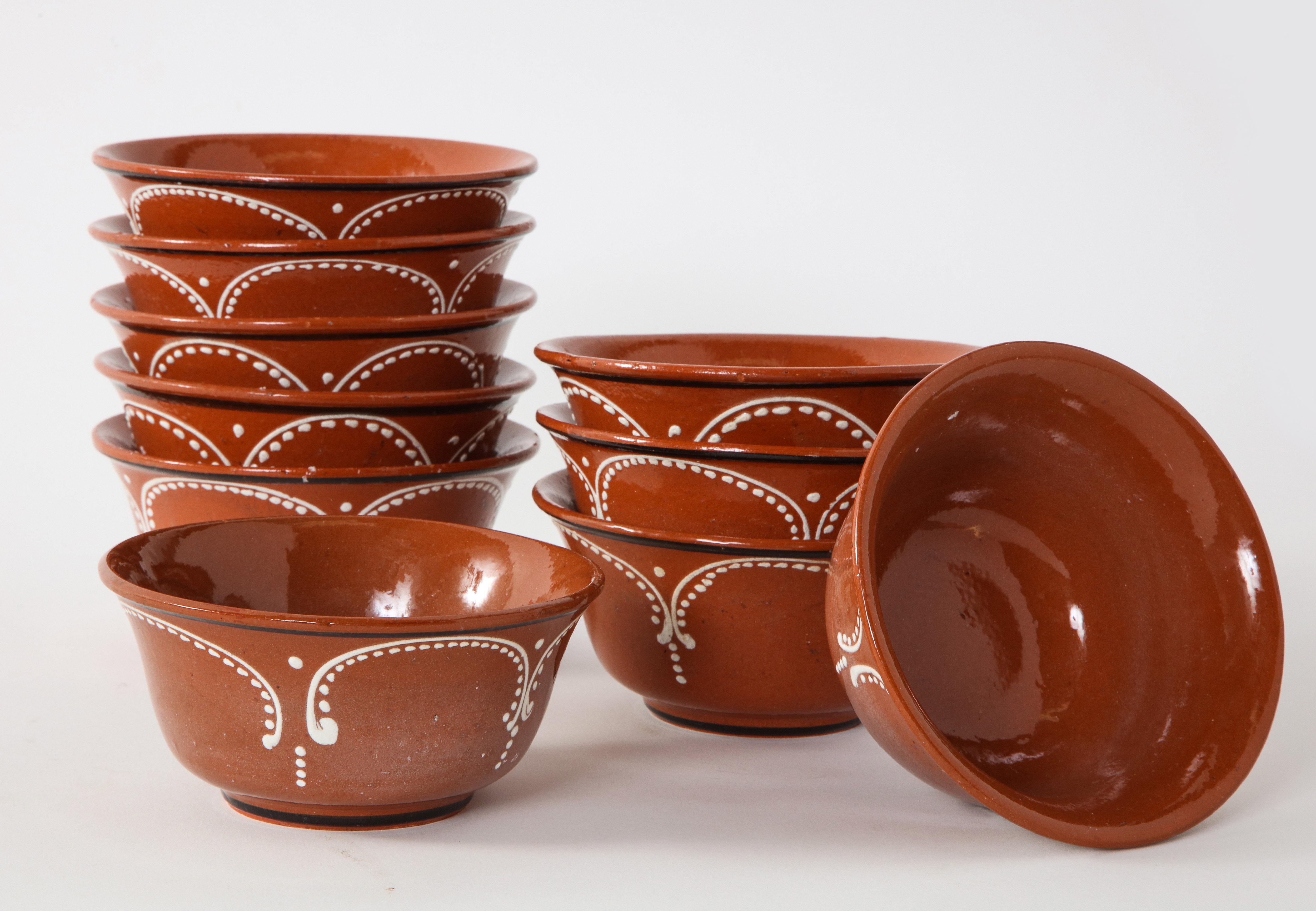 Midcentury Hand-Glazed Mexican Tlaquepaque Terracotta Bowls, Set of 10 In Good Condition In Chicago, IL