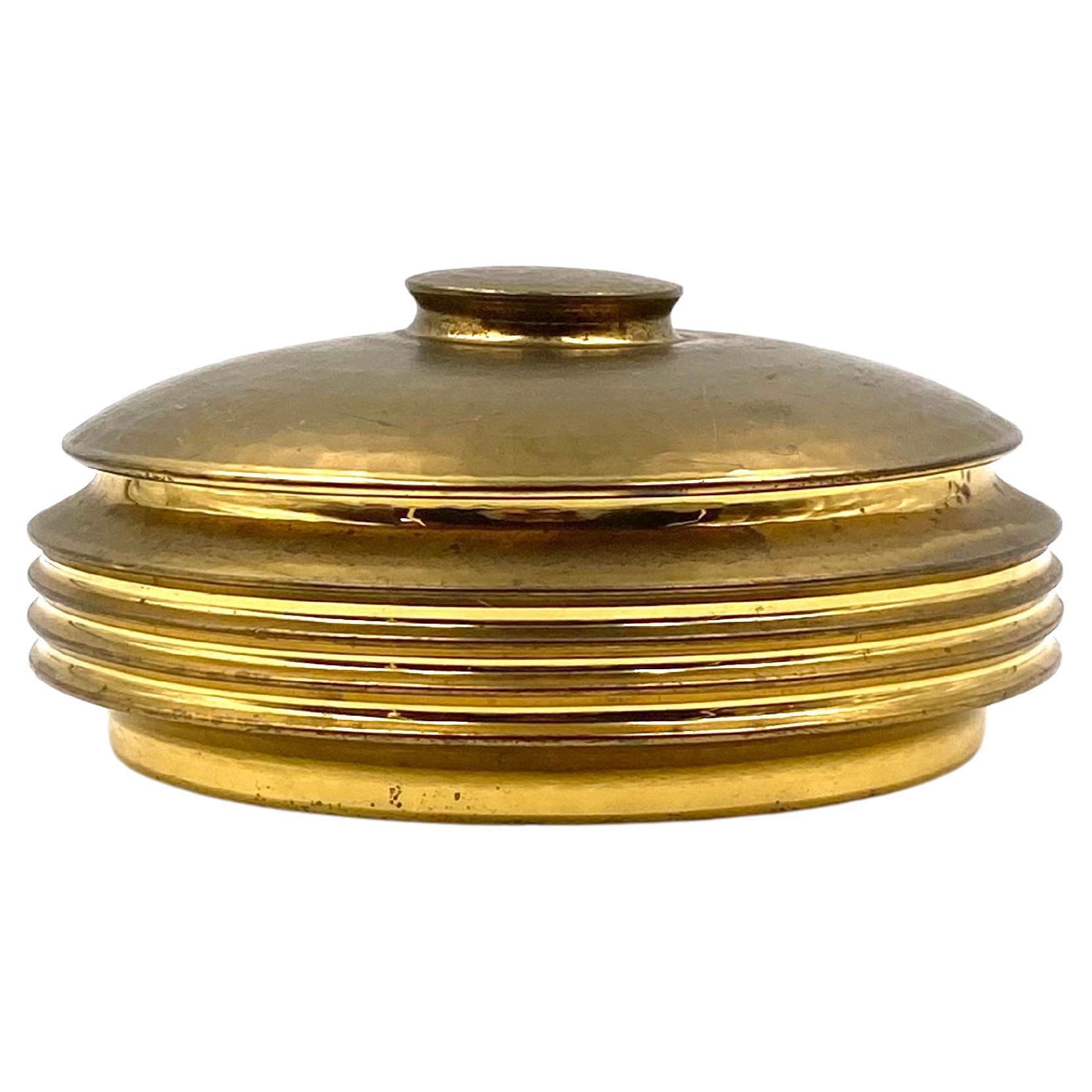 Mid-century  hand-hammered brass box, Zanetto Padova Italy 1970s For Sale