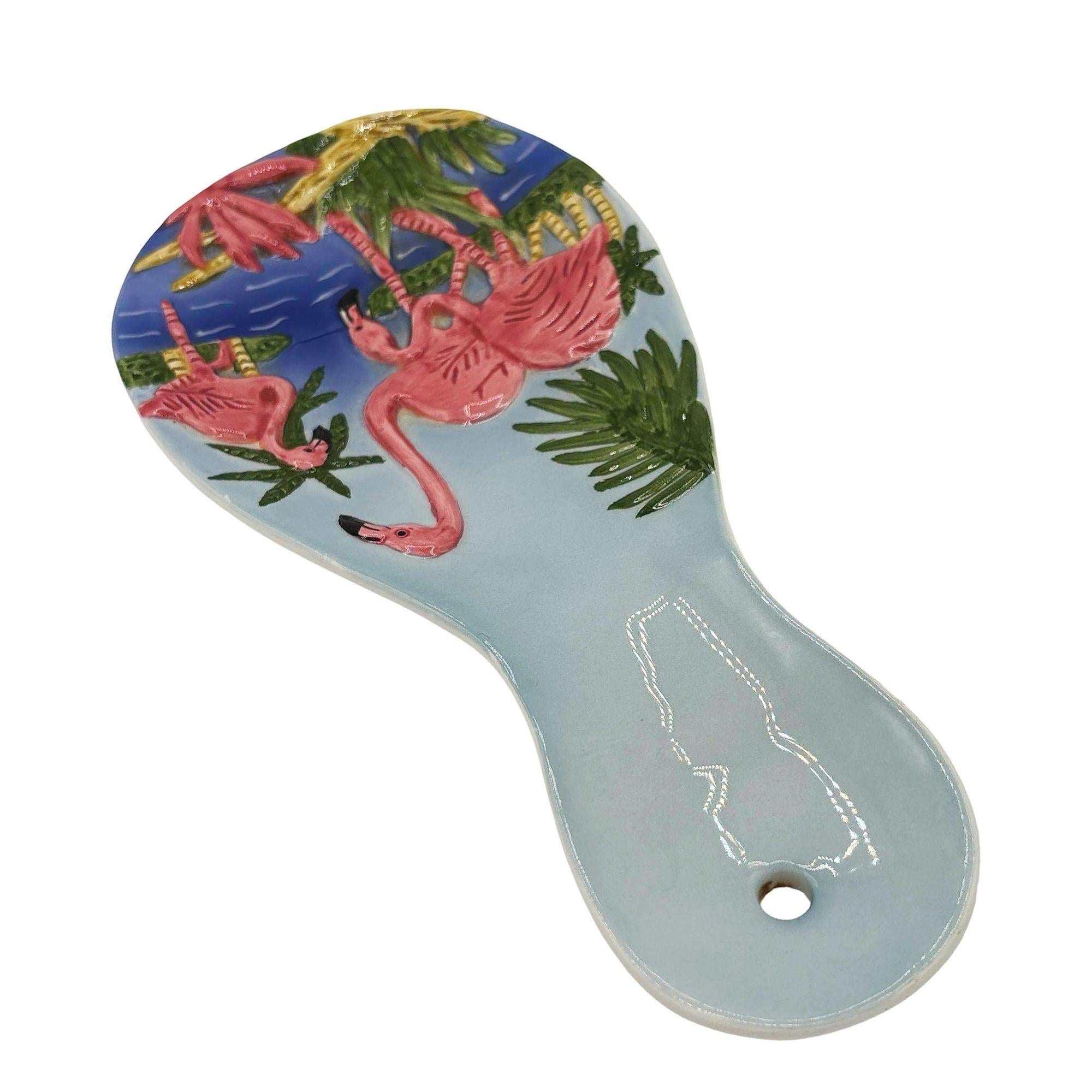 Américain Mid-century Hand Painted 3d Flamingo on a Tropical Beach Themed Spoon Rest en vente
