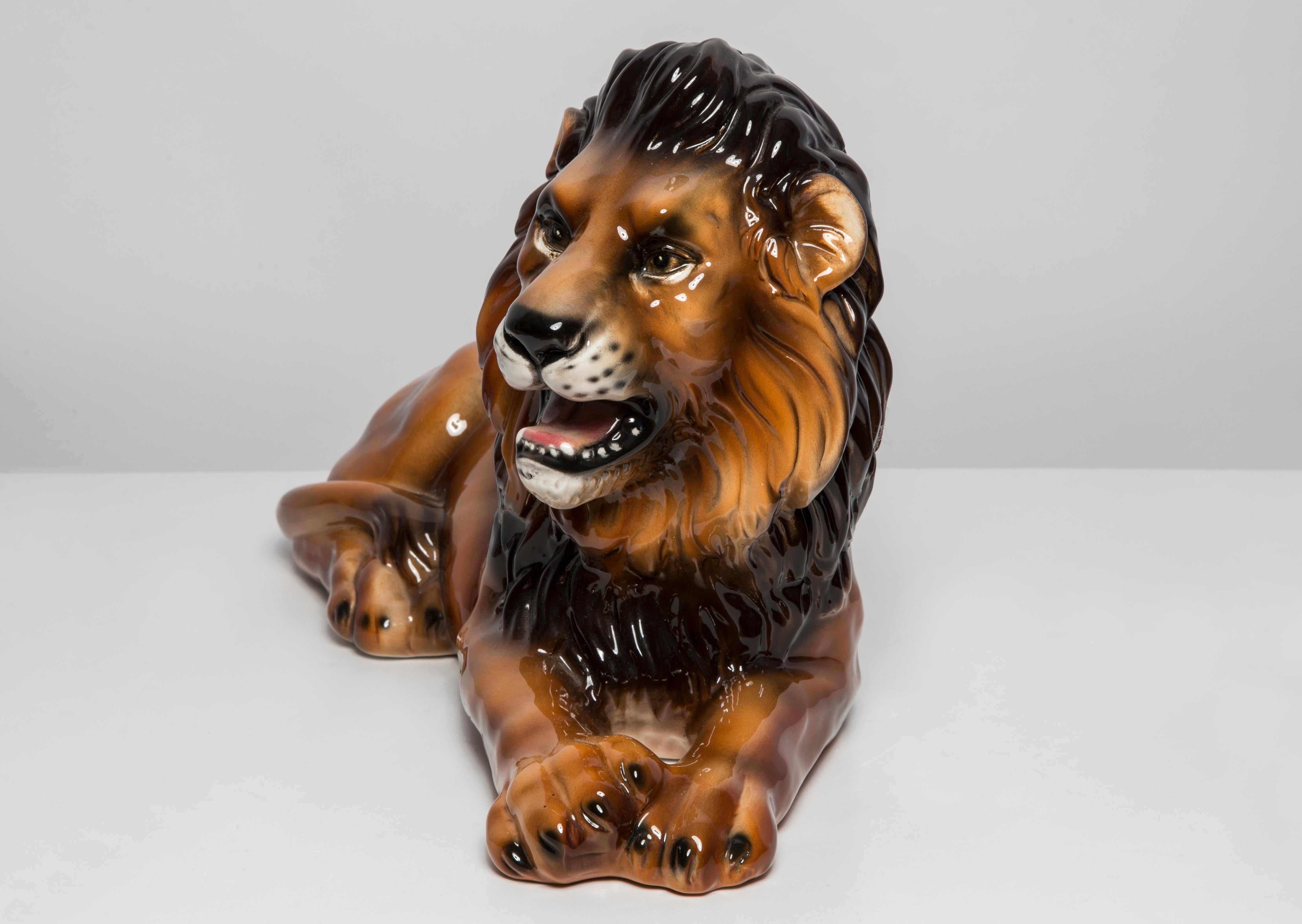 Handbemalte Löwenskulptur aus Keramik aus der Mitte des Jahrhunderts, Italien, 1960er Jahre im Angebot 2