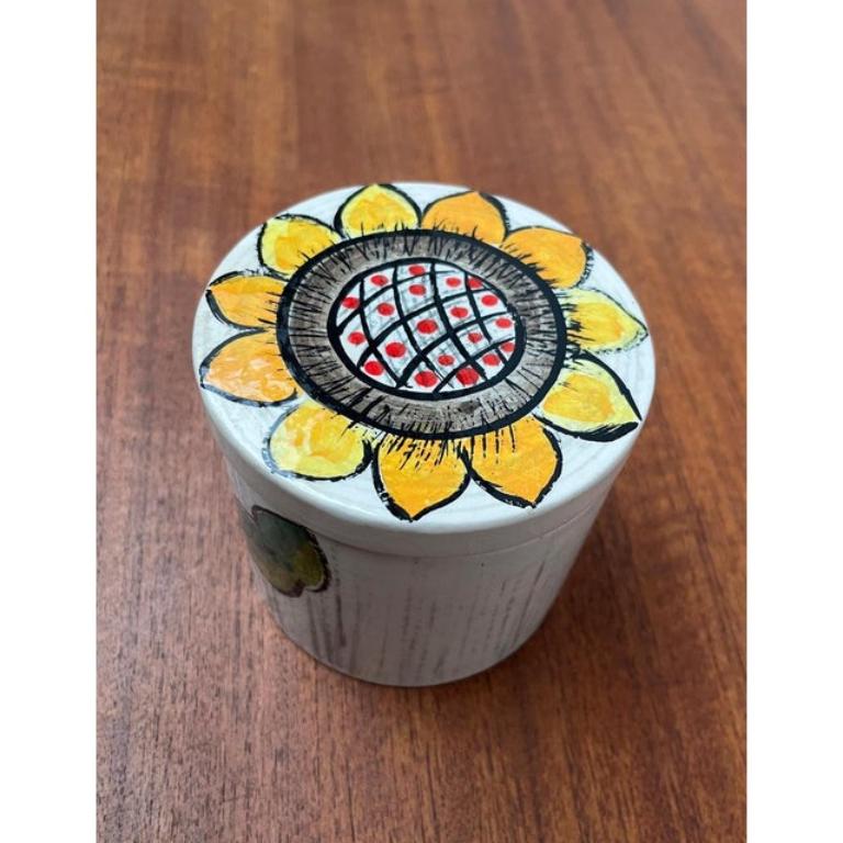 Caja girasol de cerámica pintada a mano de mediados de siglo con tapa de Gallo, años 60 en venta 6