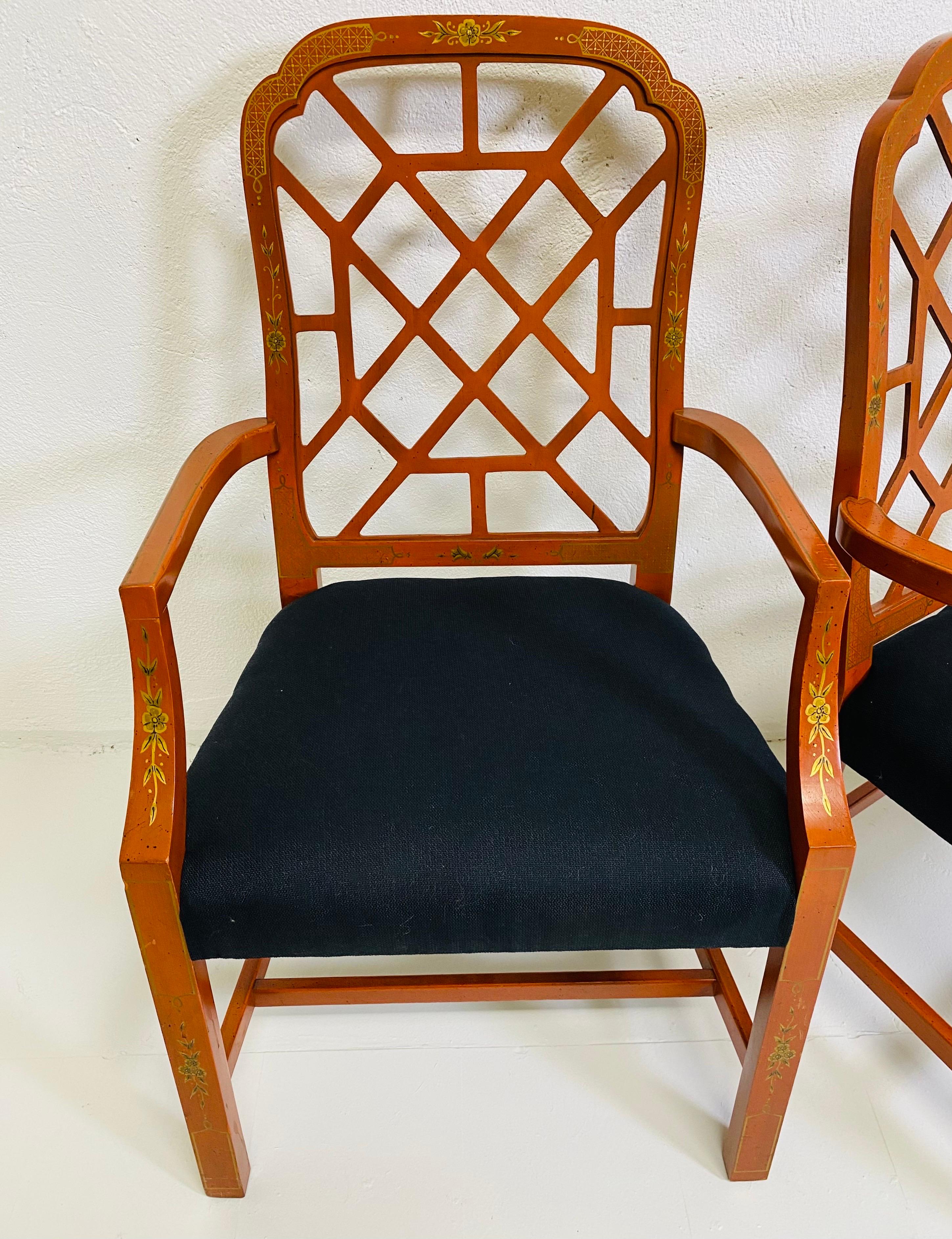 Poltroncine da decoratore dipinte a mano della metà del secolo scorso, una coppia in vendita 2