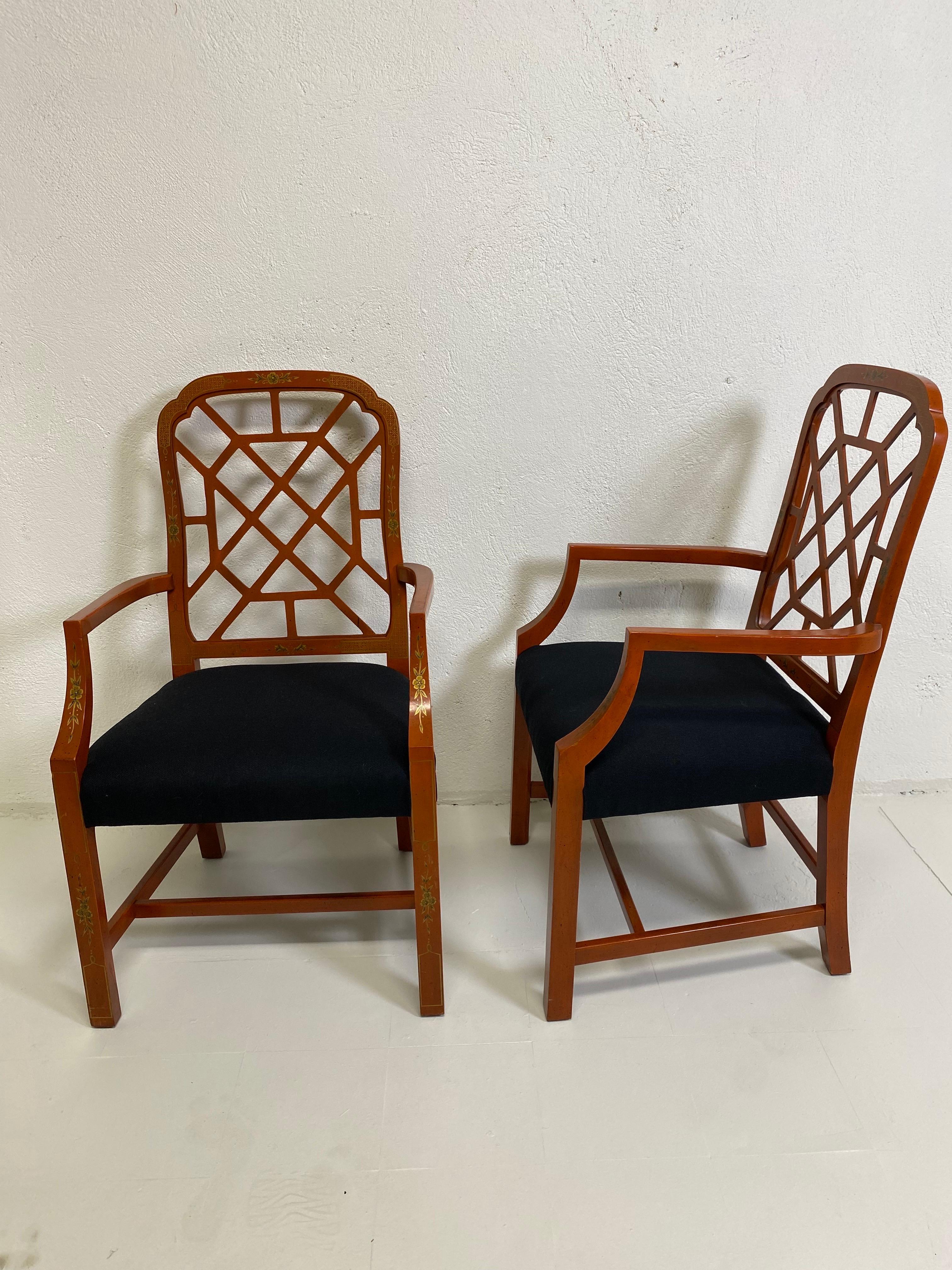 Poltroncine da decoratore dipinte a mano della metà del secolo scorso, una coppia in vendita 1