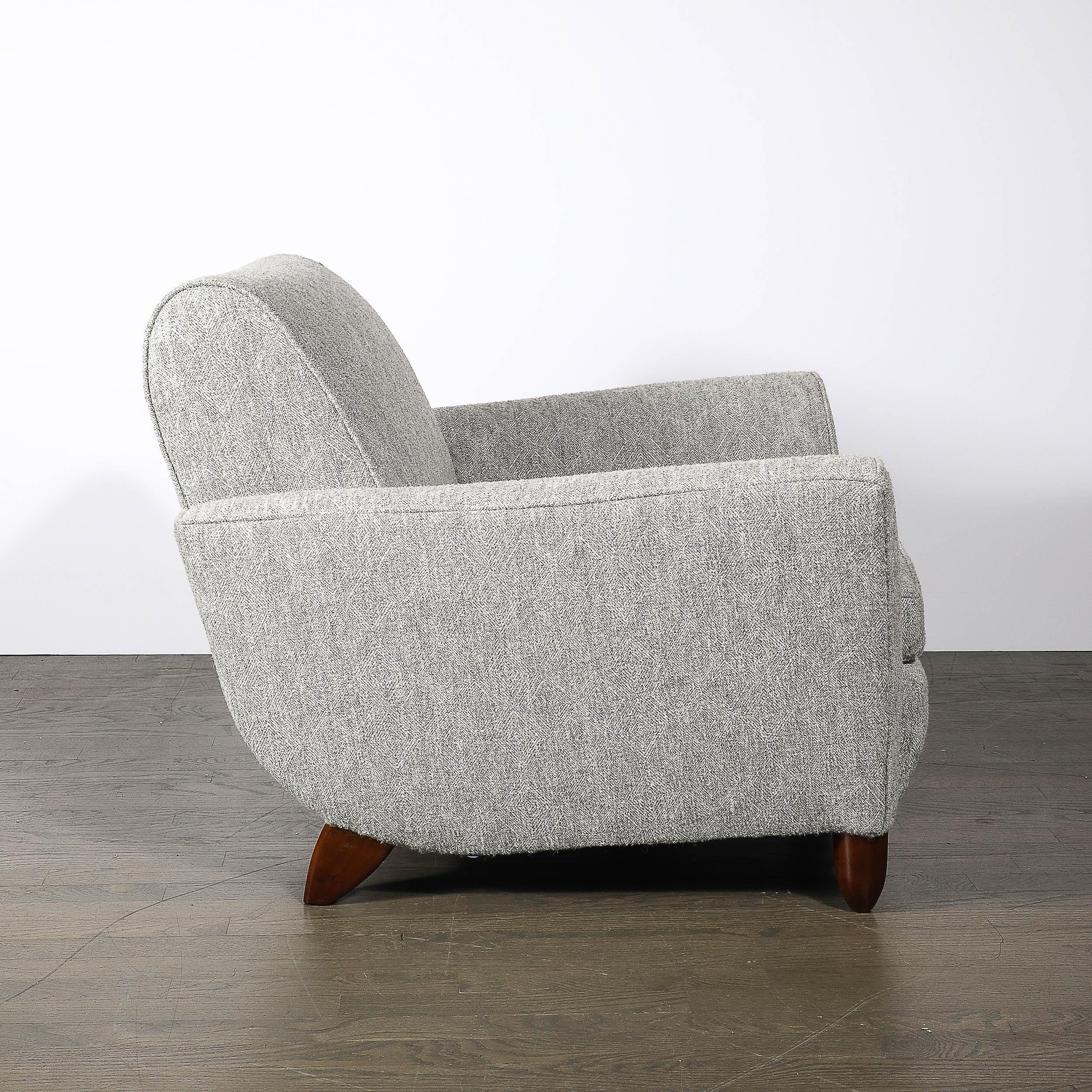Poltrone Club di metà secolo in noce strofinato a mano e mohair Geo Hunt di James Mont in vendita 7