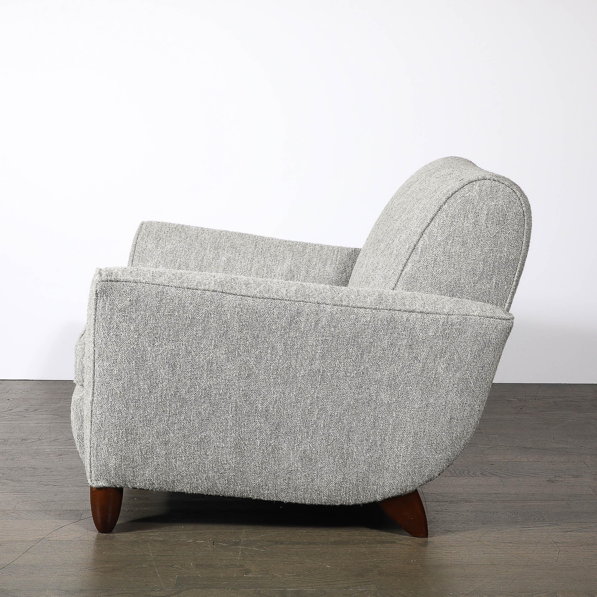 Poltrone Club di metà secolo in noce strofinato a mano e mohair Geo Hunt di James Mont in vendita 1