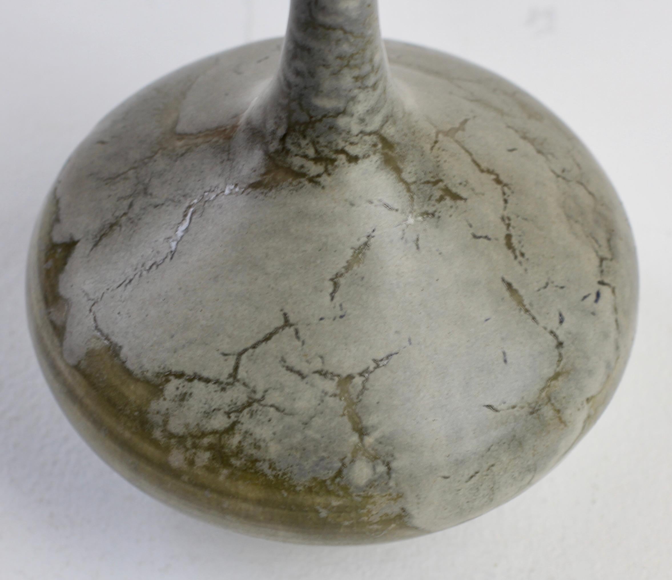 Vaso in Studio Pottery di Görge Hohlt, circa anni '70, realizzato a mano e smaltato. In condizioni buone in vendita a Landau an der Isar, Bayern