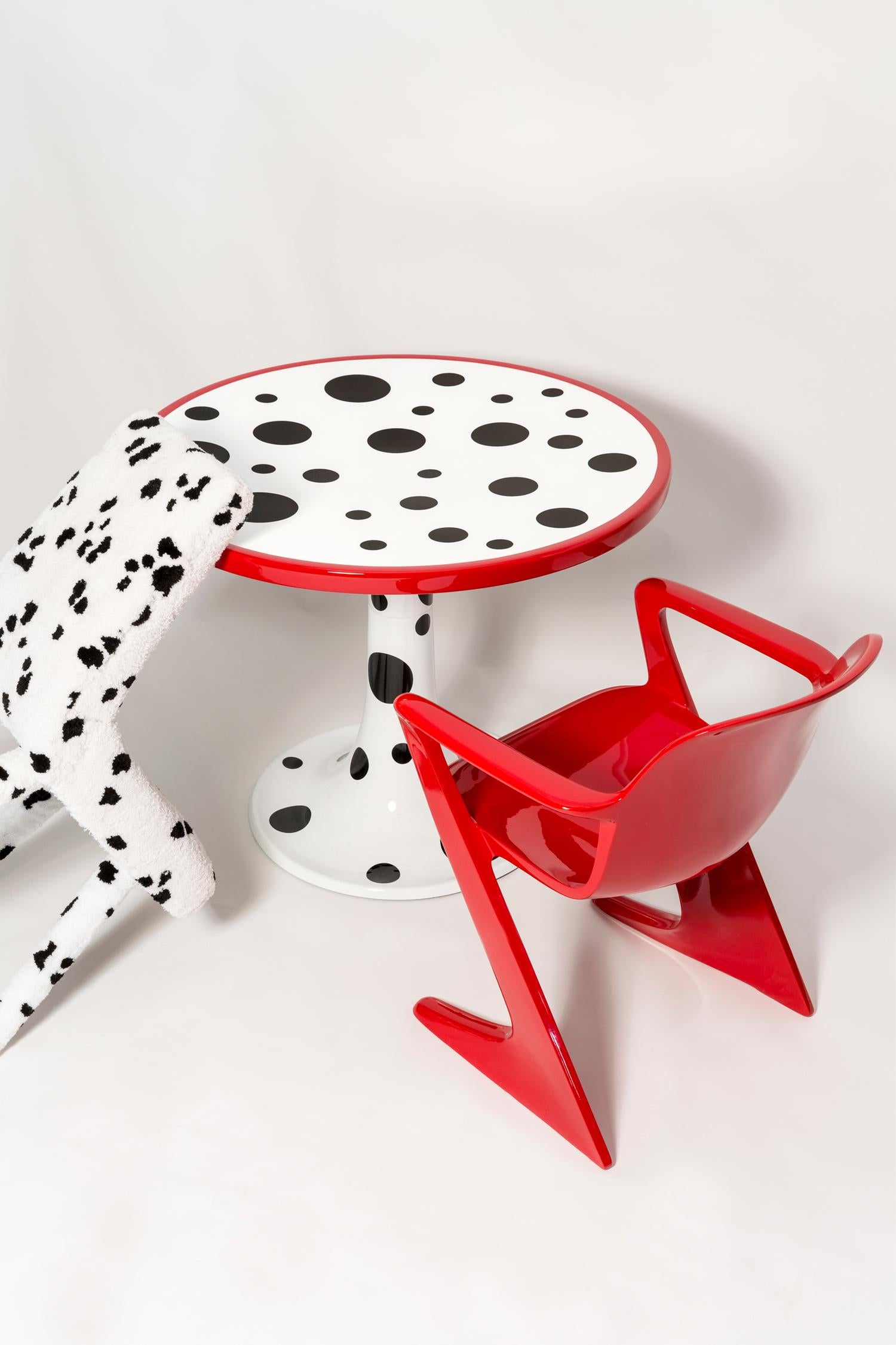 Mid Century Hand Tufting Cruella Dalmatiner Wolle, Rajmund Halas Stuhl, 1960er Jahre (Polnisch) im Angebot