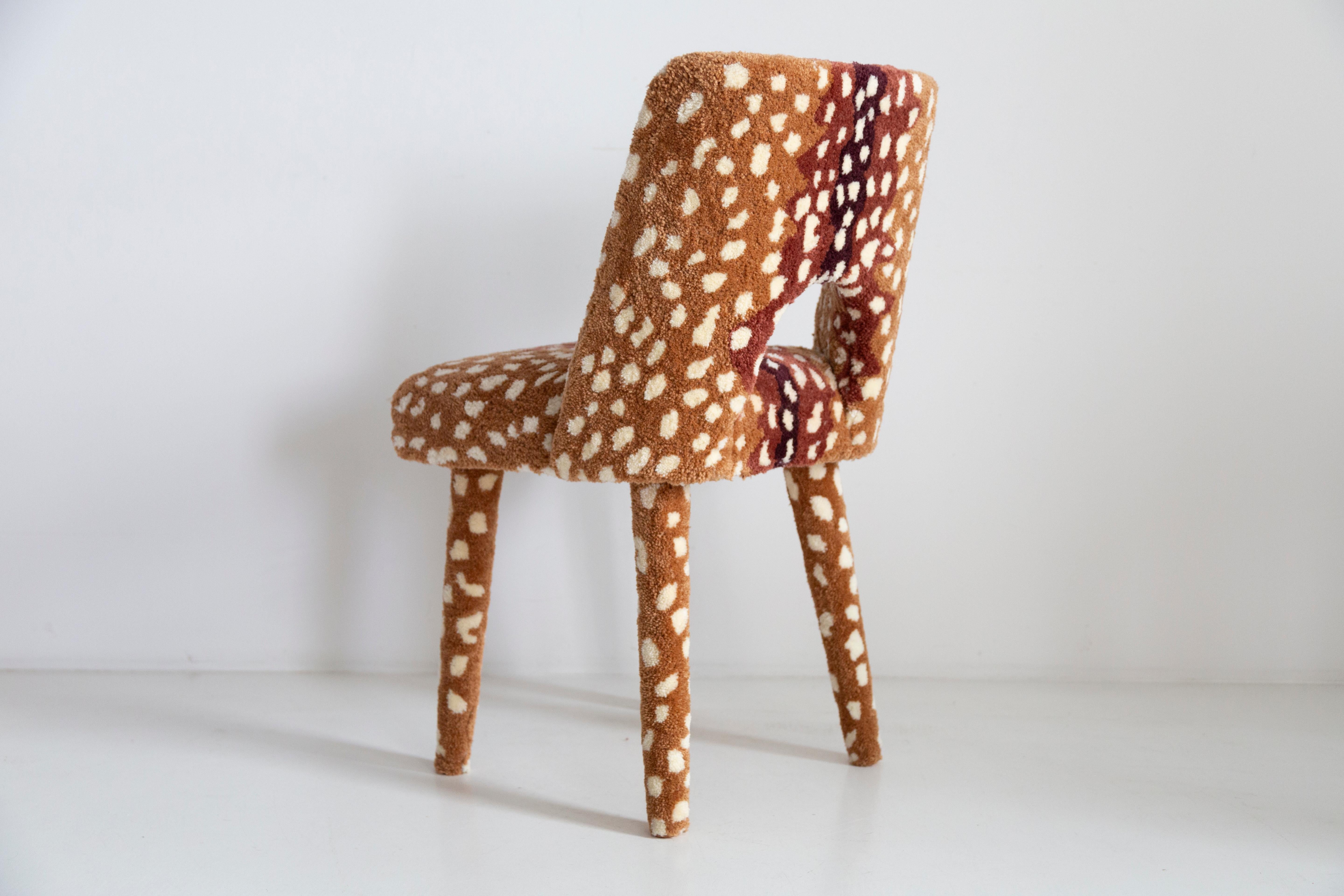 Fait main Chaise Bambi en laine de cerf touffetée à la main, Europe, années 1960 en vente