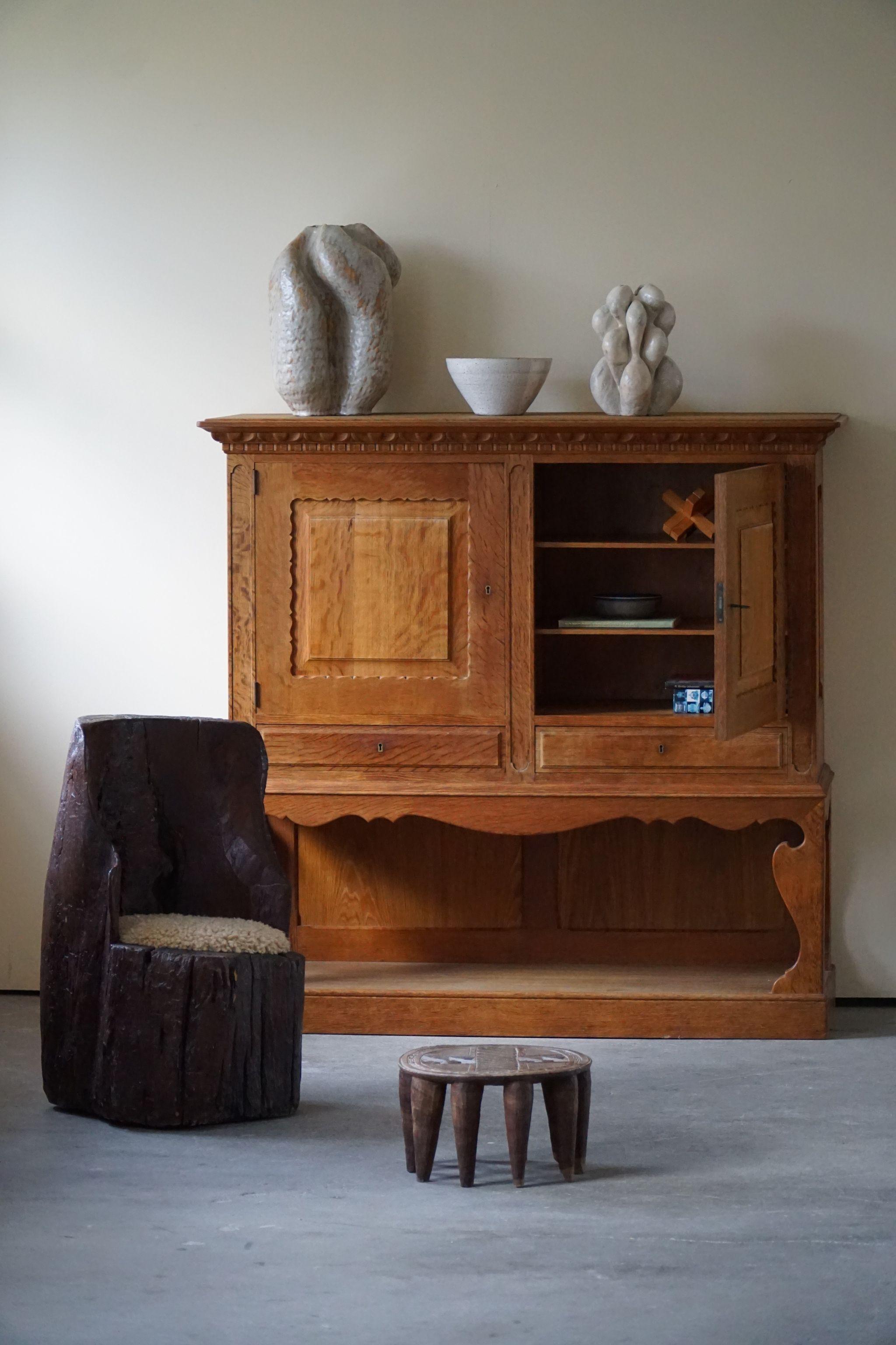 Mid Century, Handcrafted Cabinet in Solid Oak, Danish Cabinetmaker, 1940s In Good Condition In Odense, DK