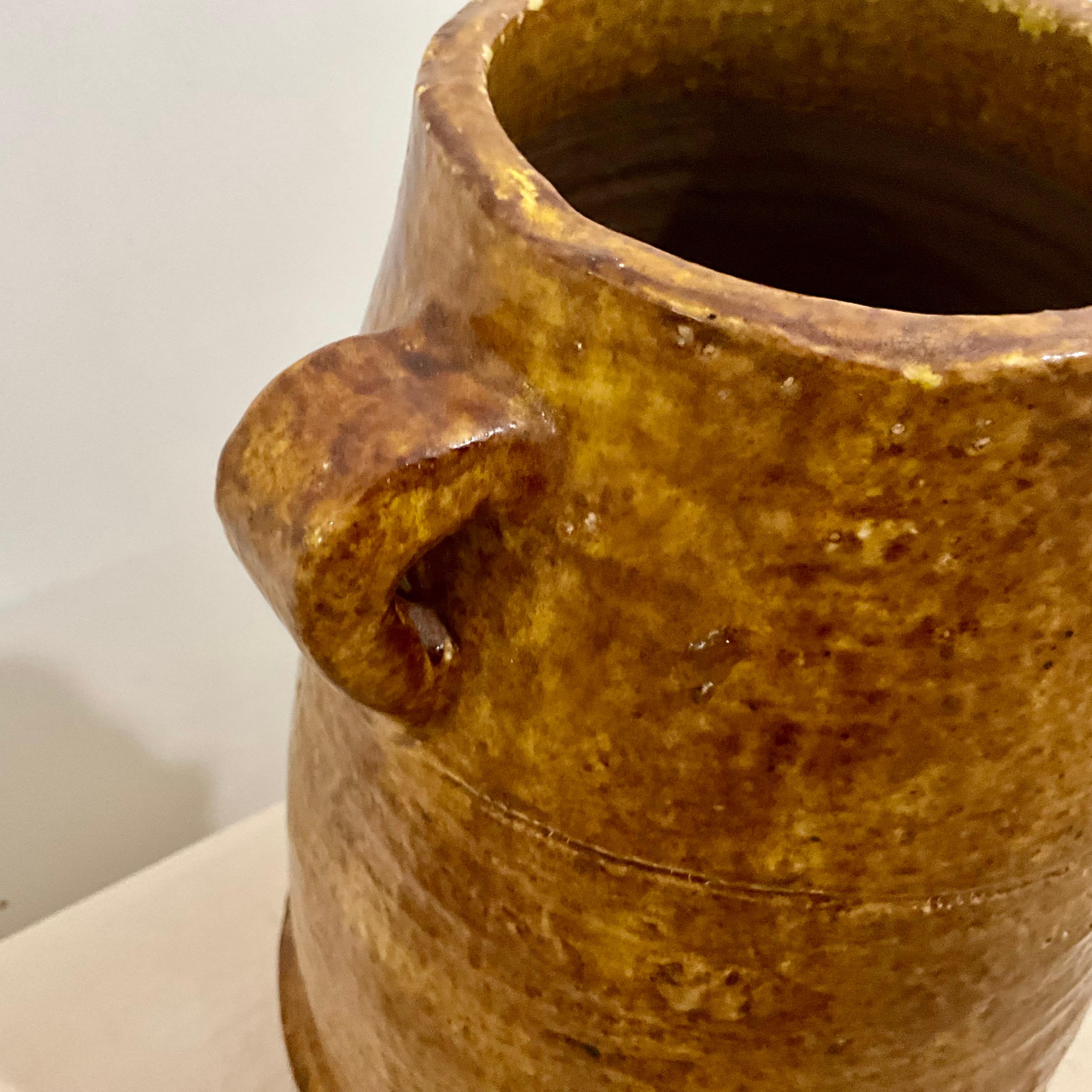 Vaso in ceramica smaltata di metà secolo con doppio manico, non firmato, 12