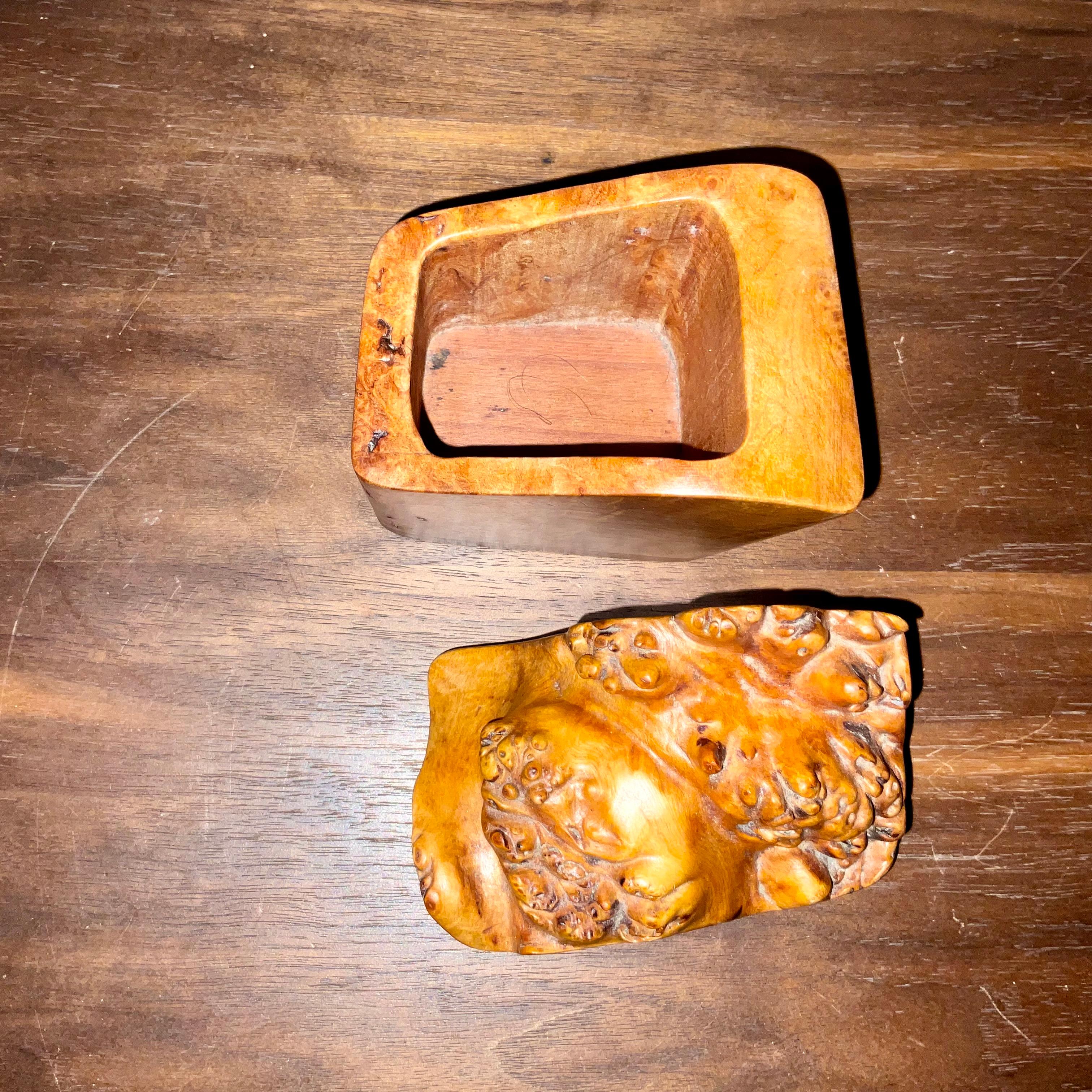 20th Century Mid-Century Handcrafted Lidded Live Edge Burl Wood Box – Artist Signed